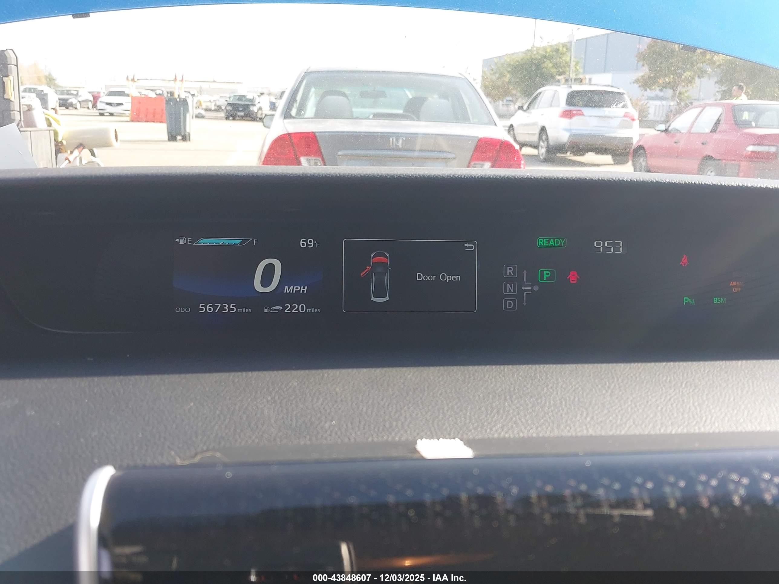 TOYOTA MIRAI image 7
