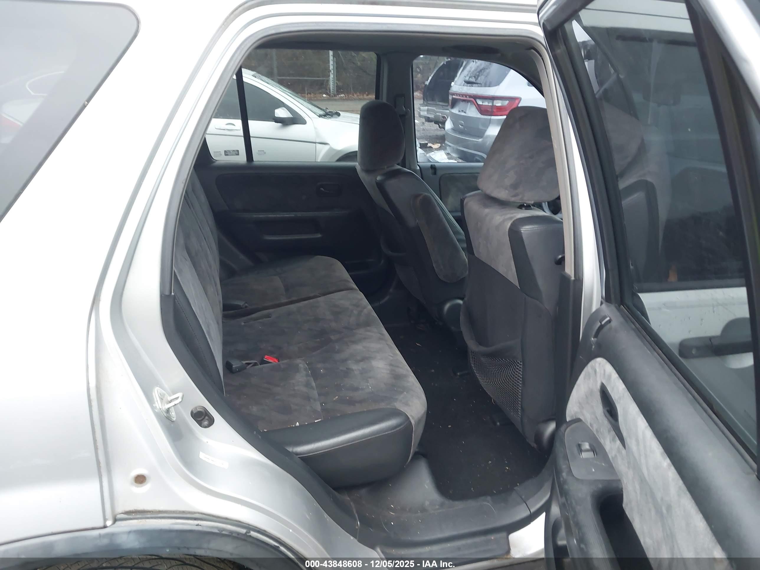 HONDA CR-V image 8