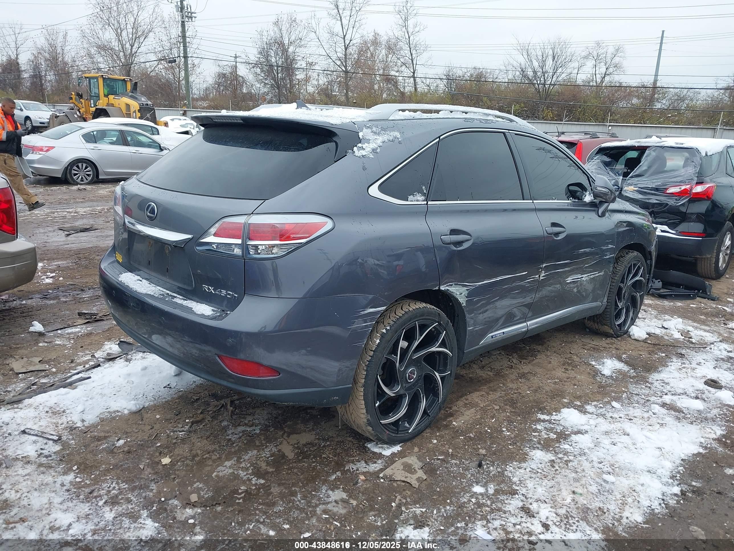 LEXUS RX image 4