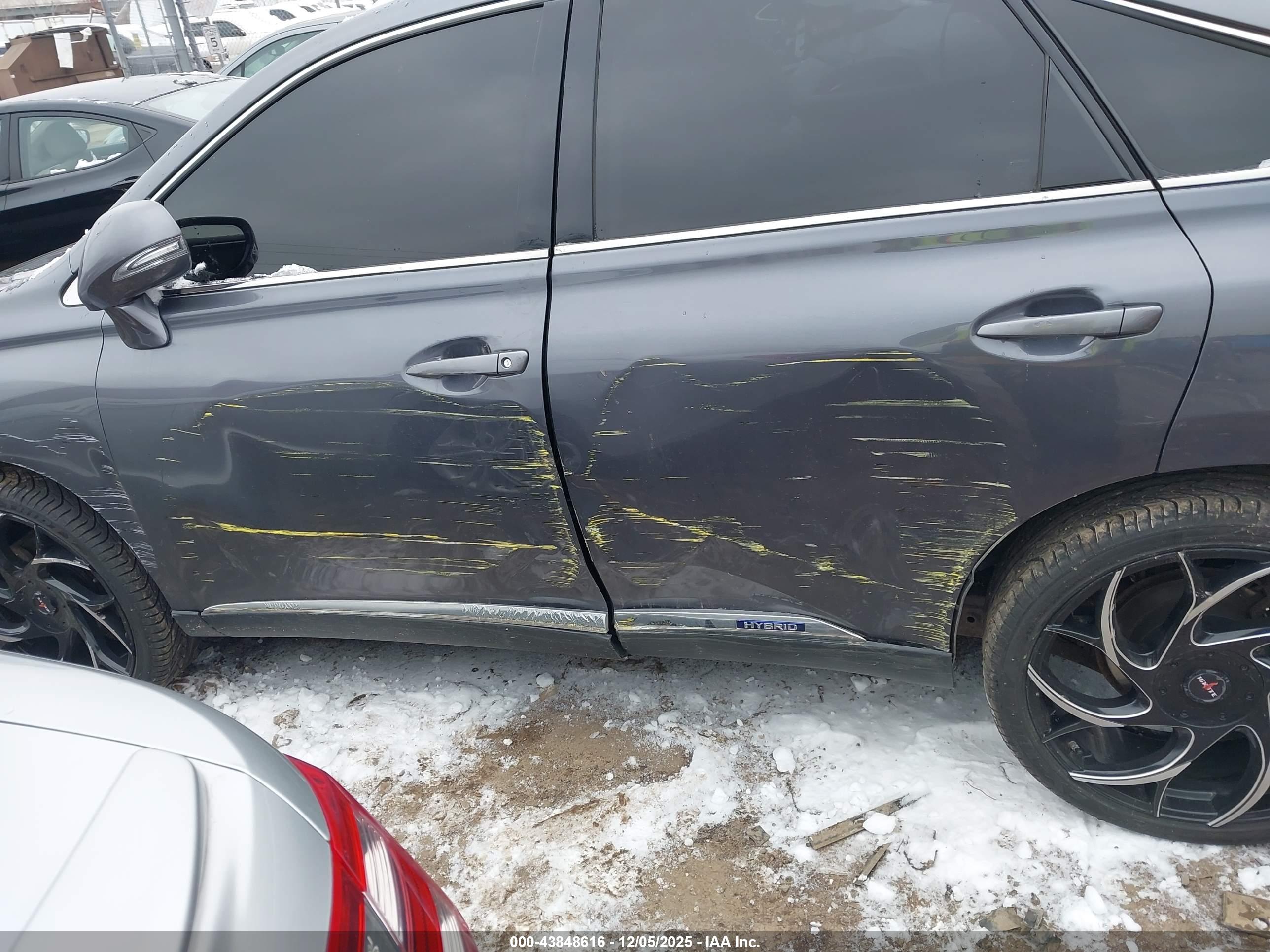 LEXUS RX image 6