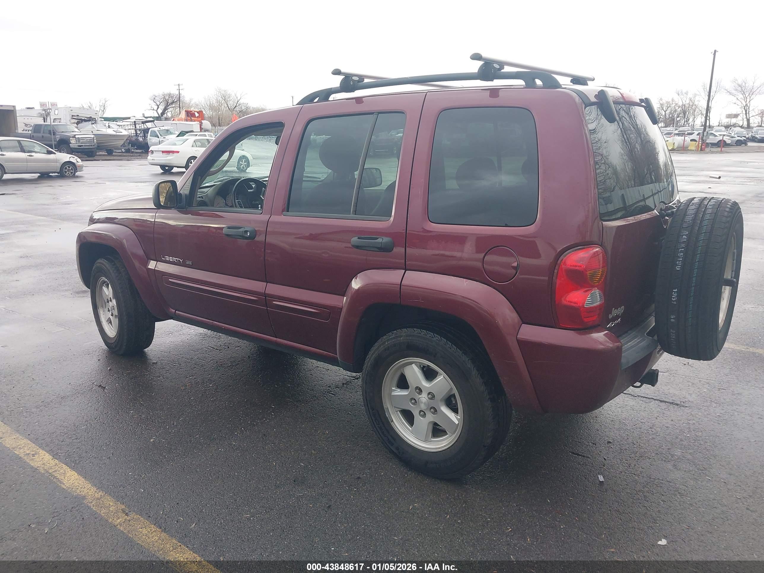 JEEP LIBERTY image 3