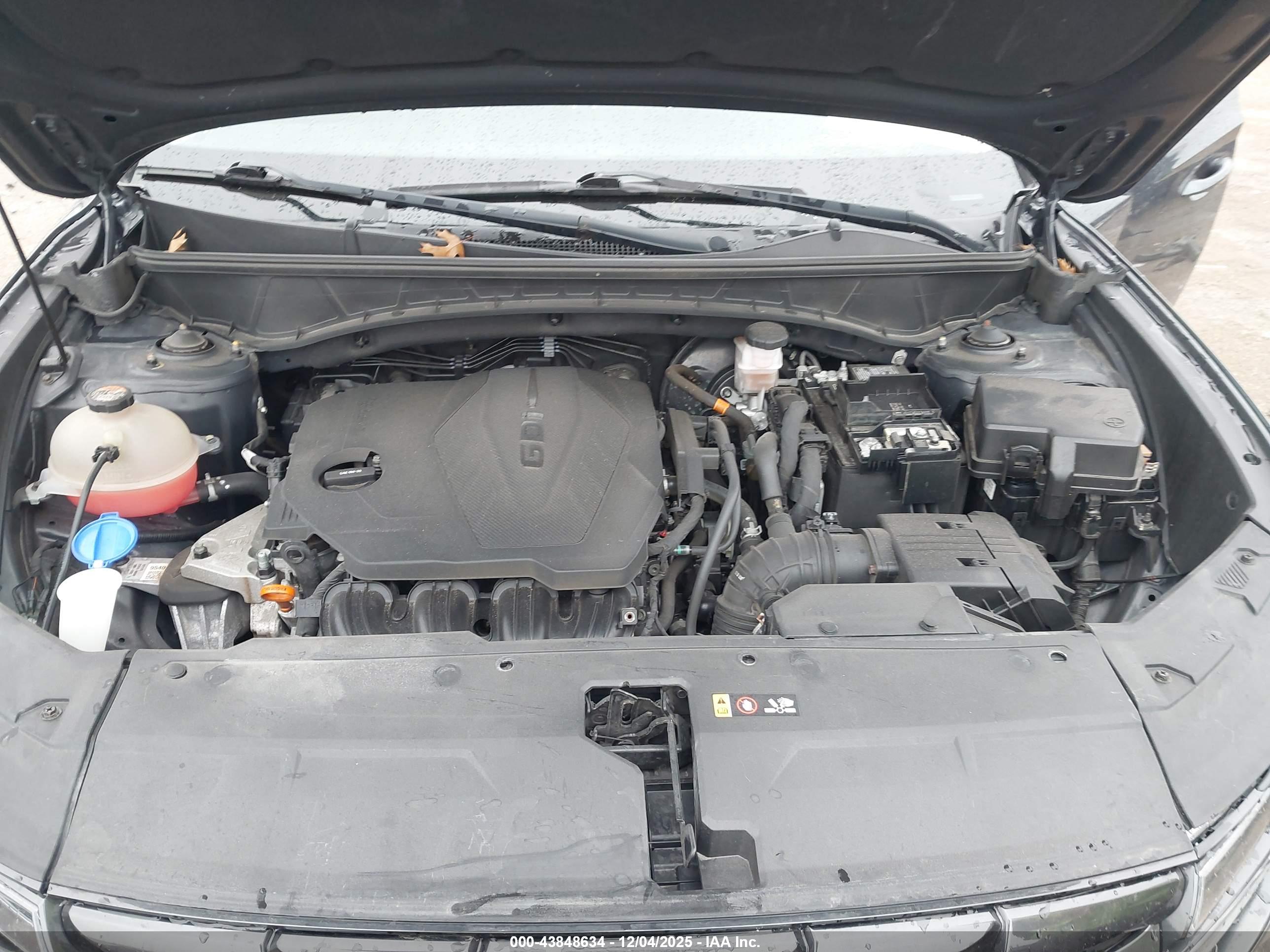 HYUNDAI TUCSON image 10