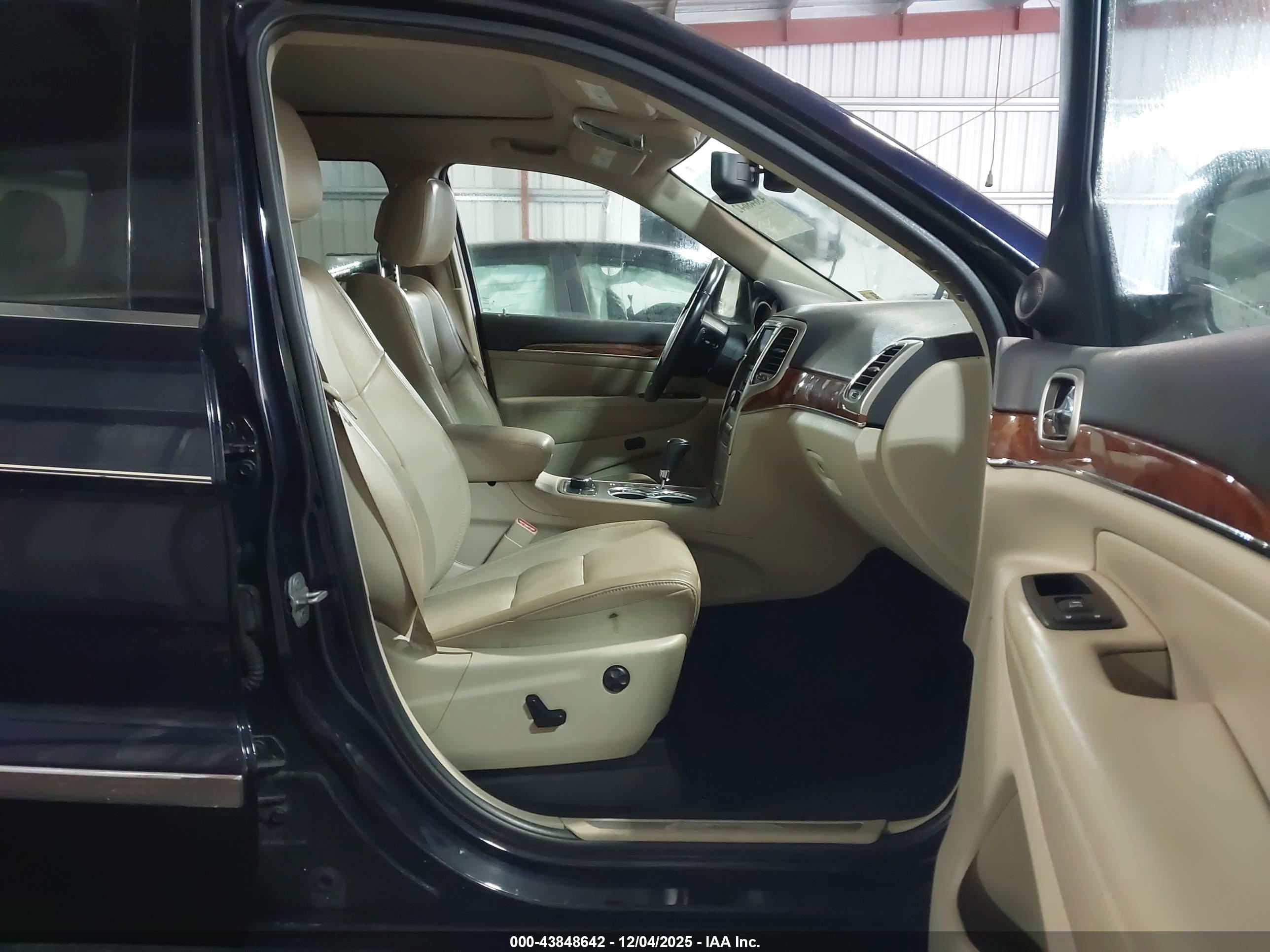 JEEP GRAND image 5