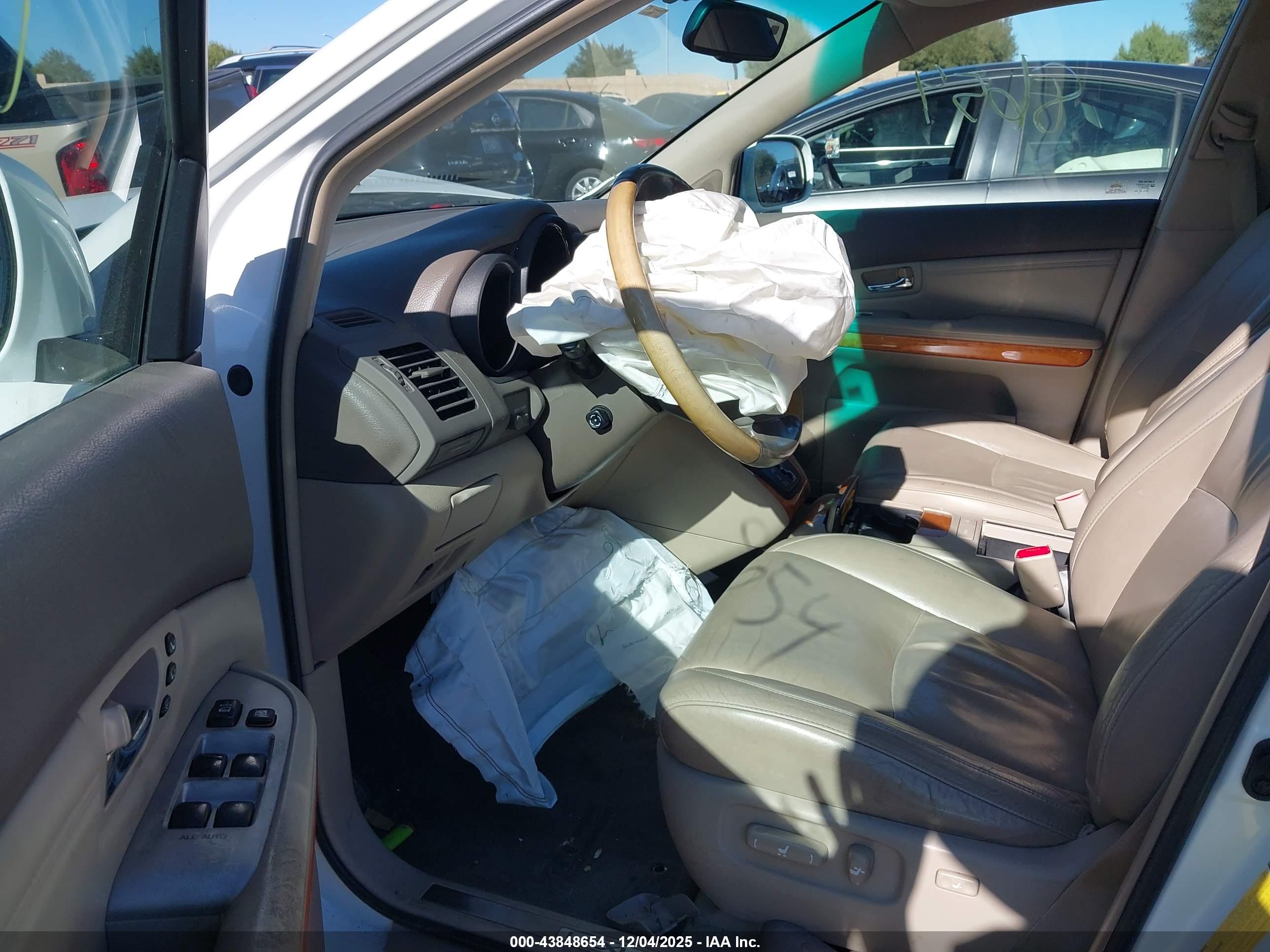 LEXUS RX image 5