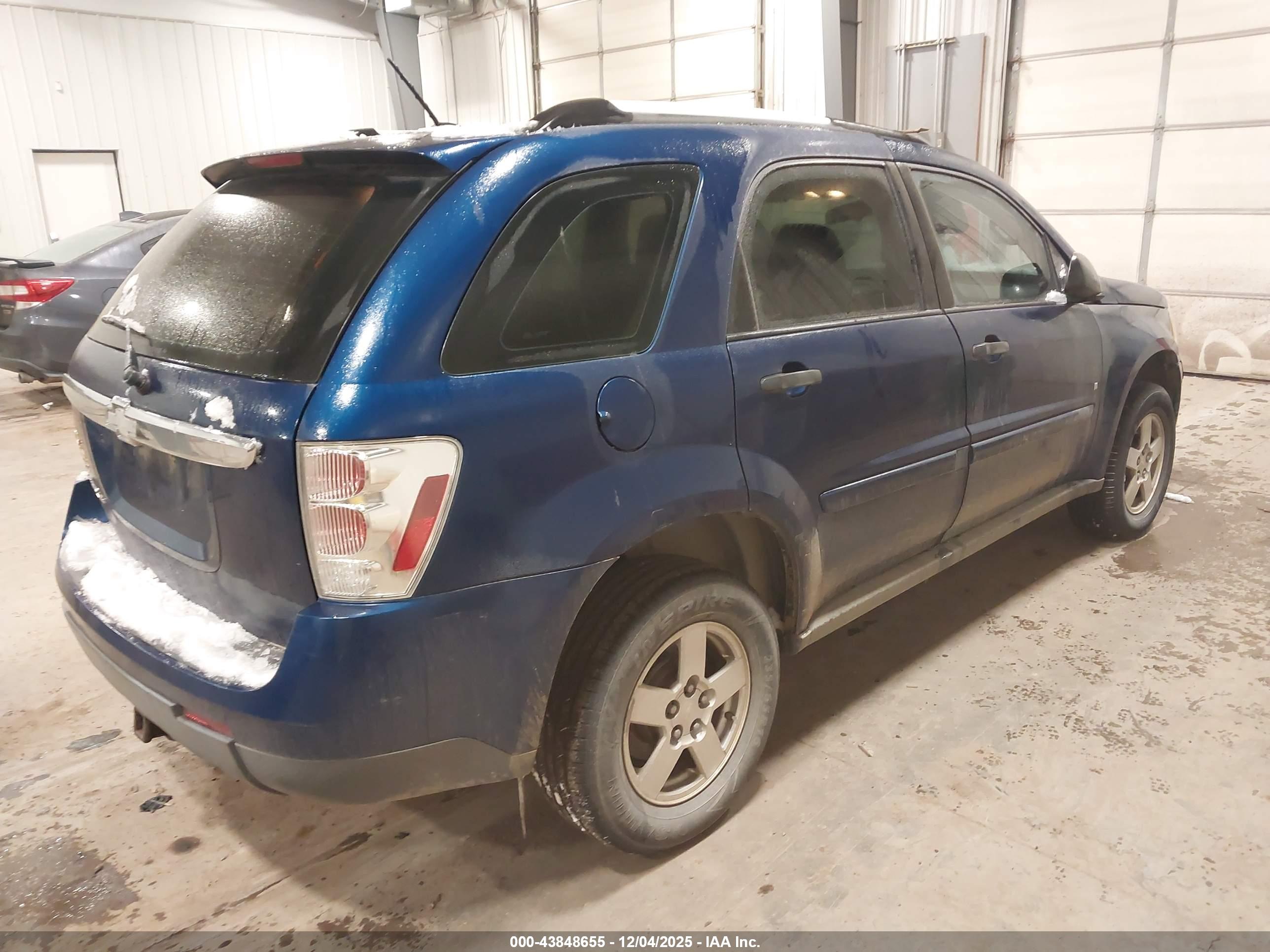 CHEVROLET EQUINOX image 4