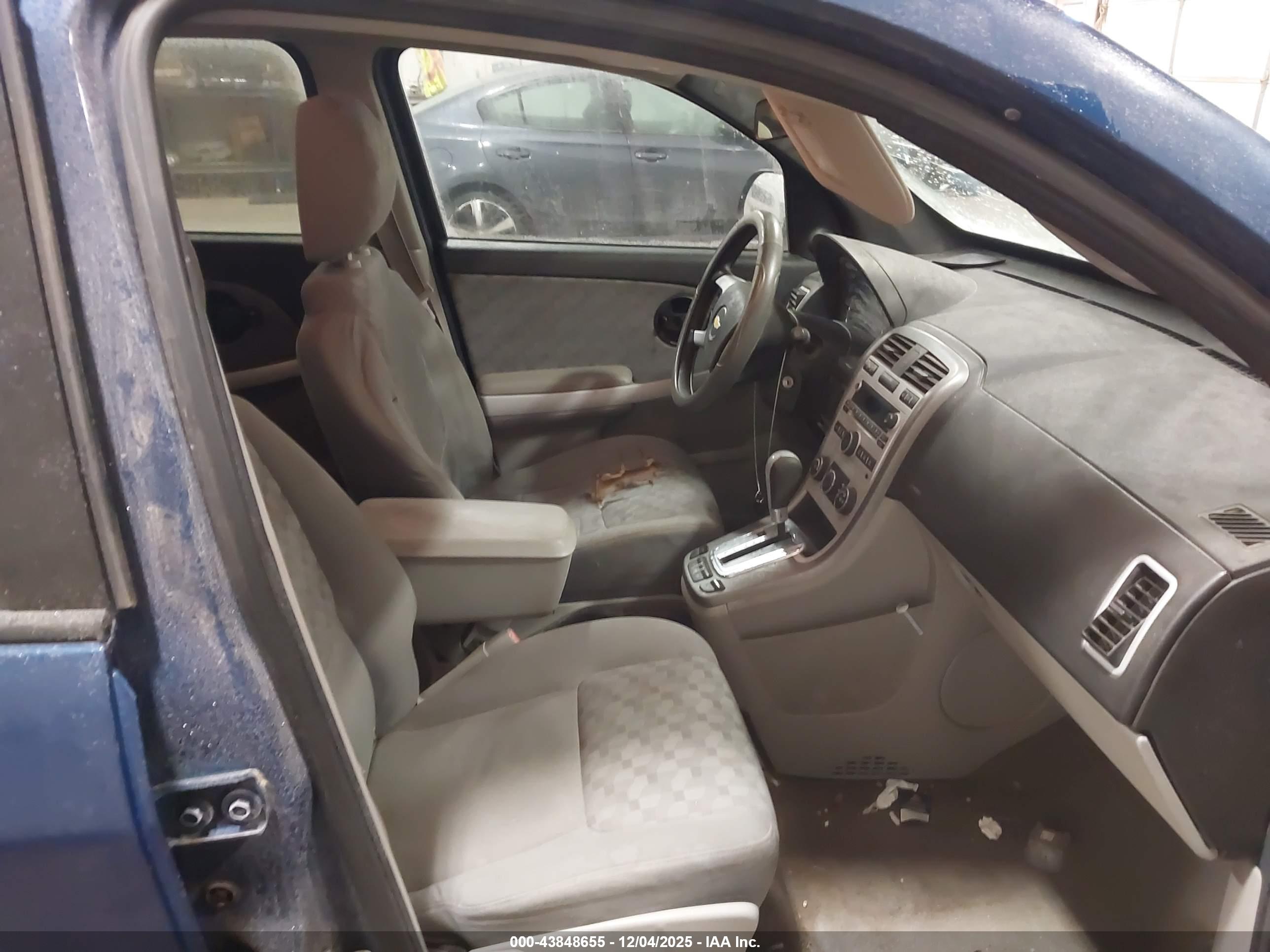 CHEVROLET EQUINOX image 5