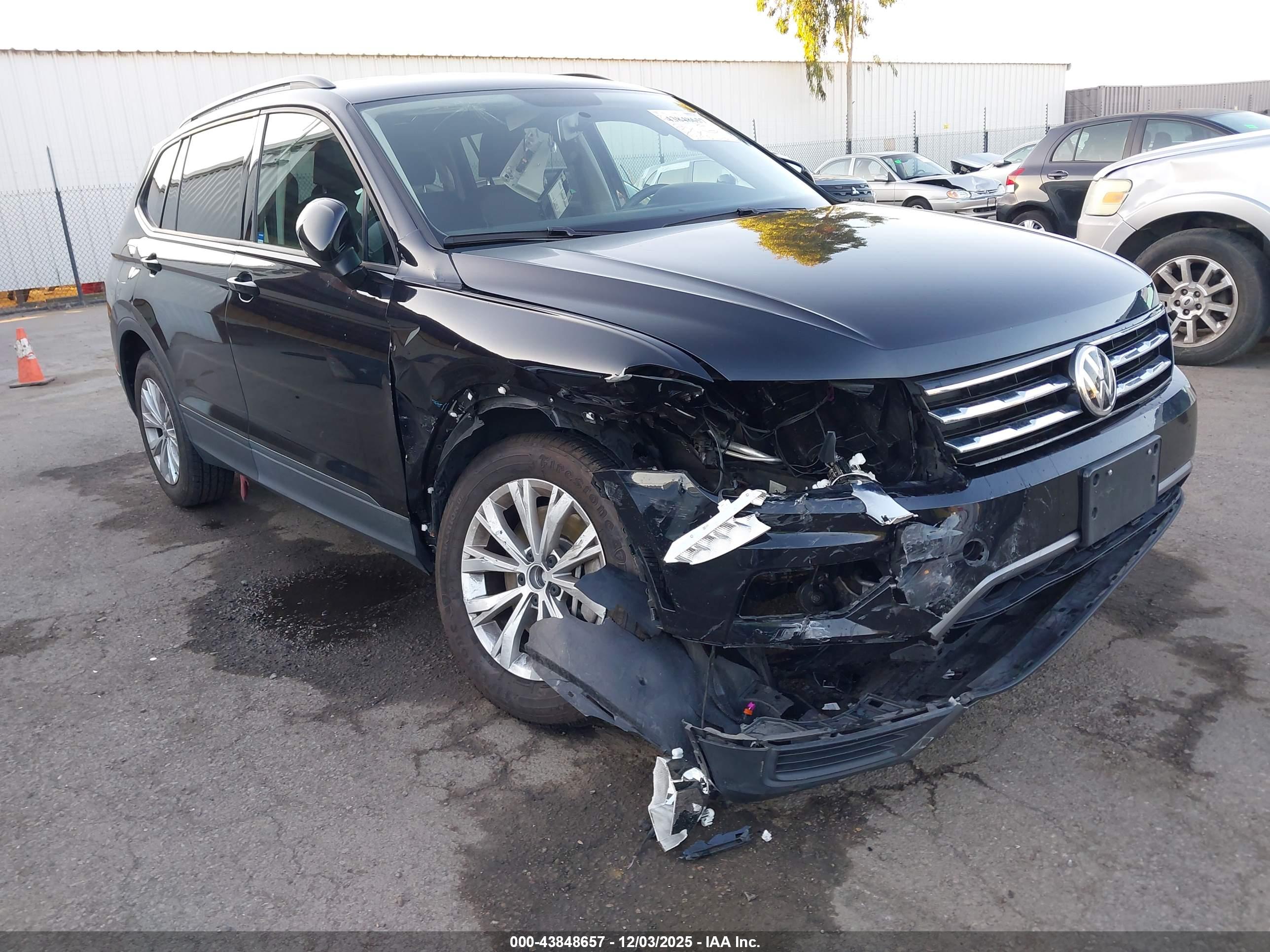 VOLKSWAGEN TIGUAN image 6