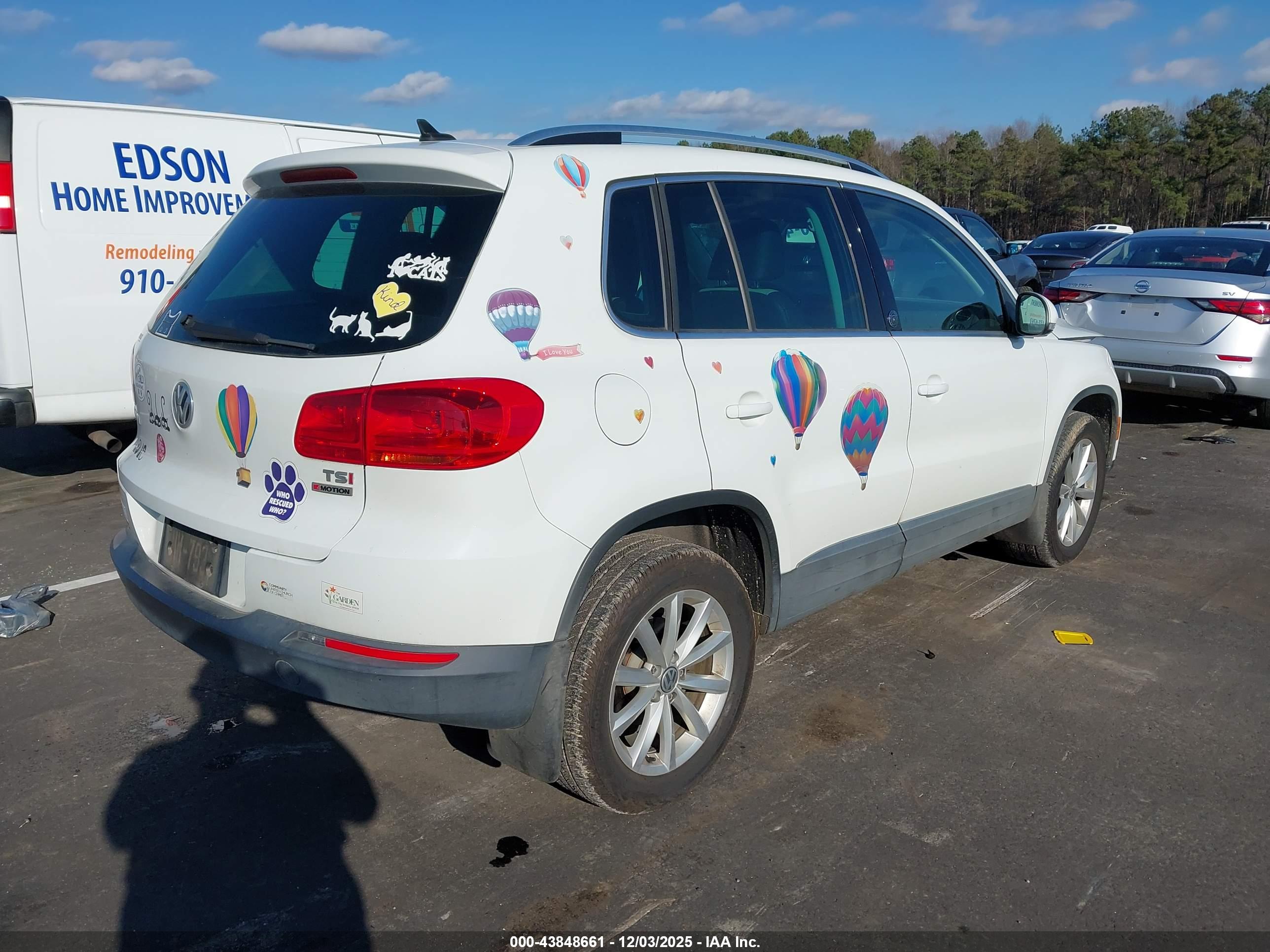 VOLKSWAGEN TIGUAN image 4