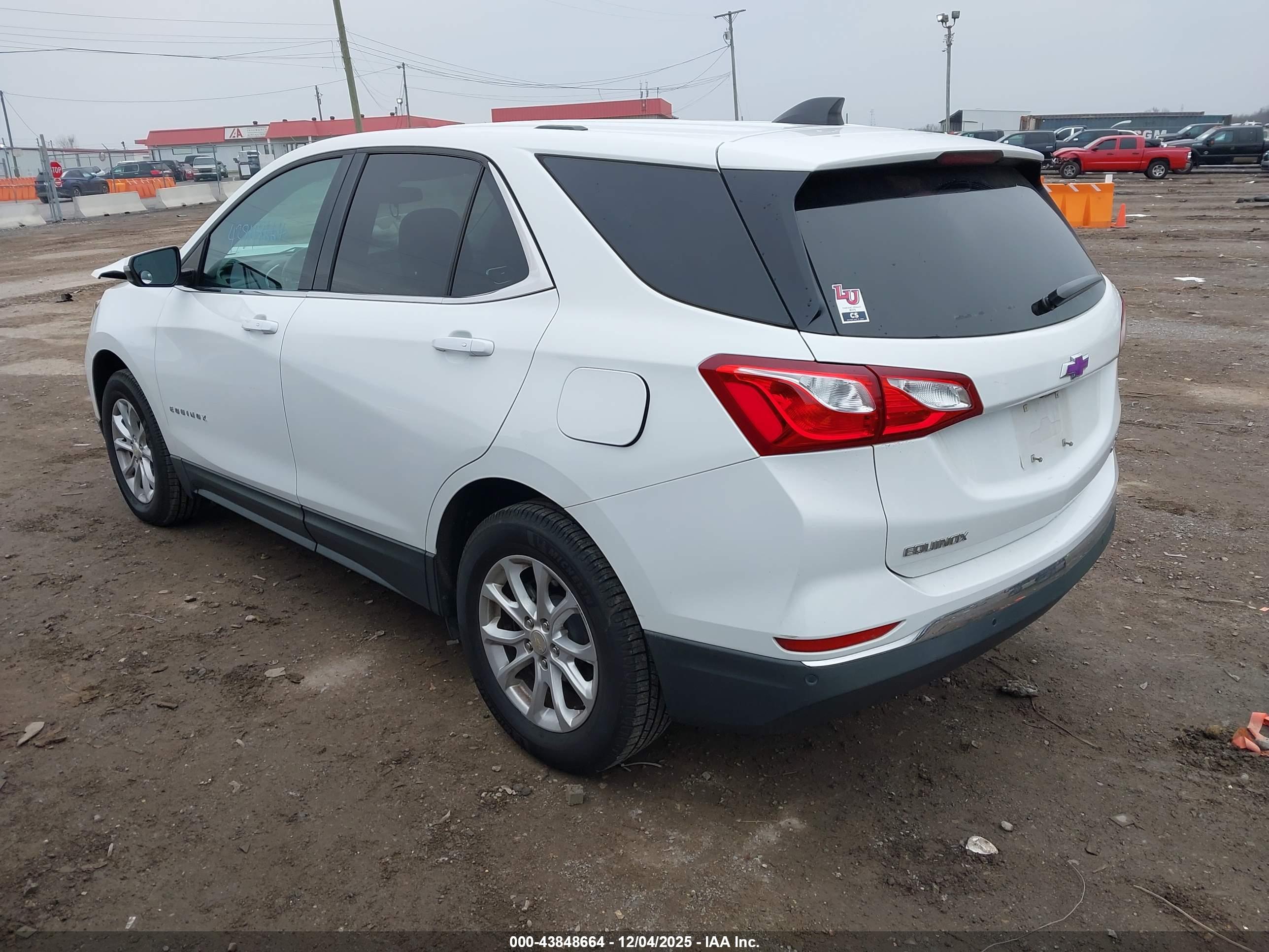 CHEVROLET EQUINOX image 3