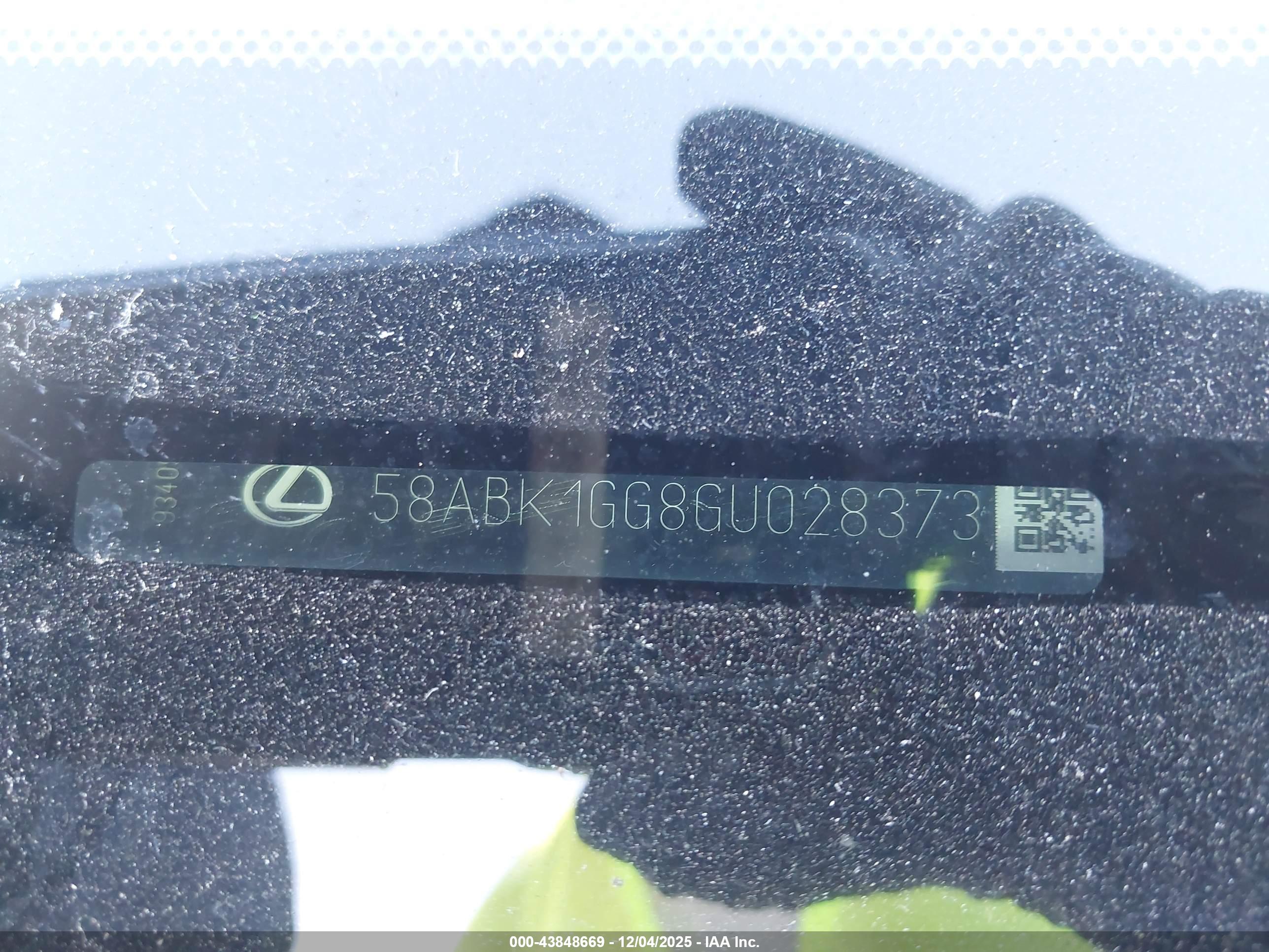LEXUS ES image 9