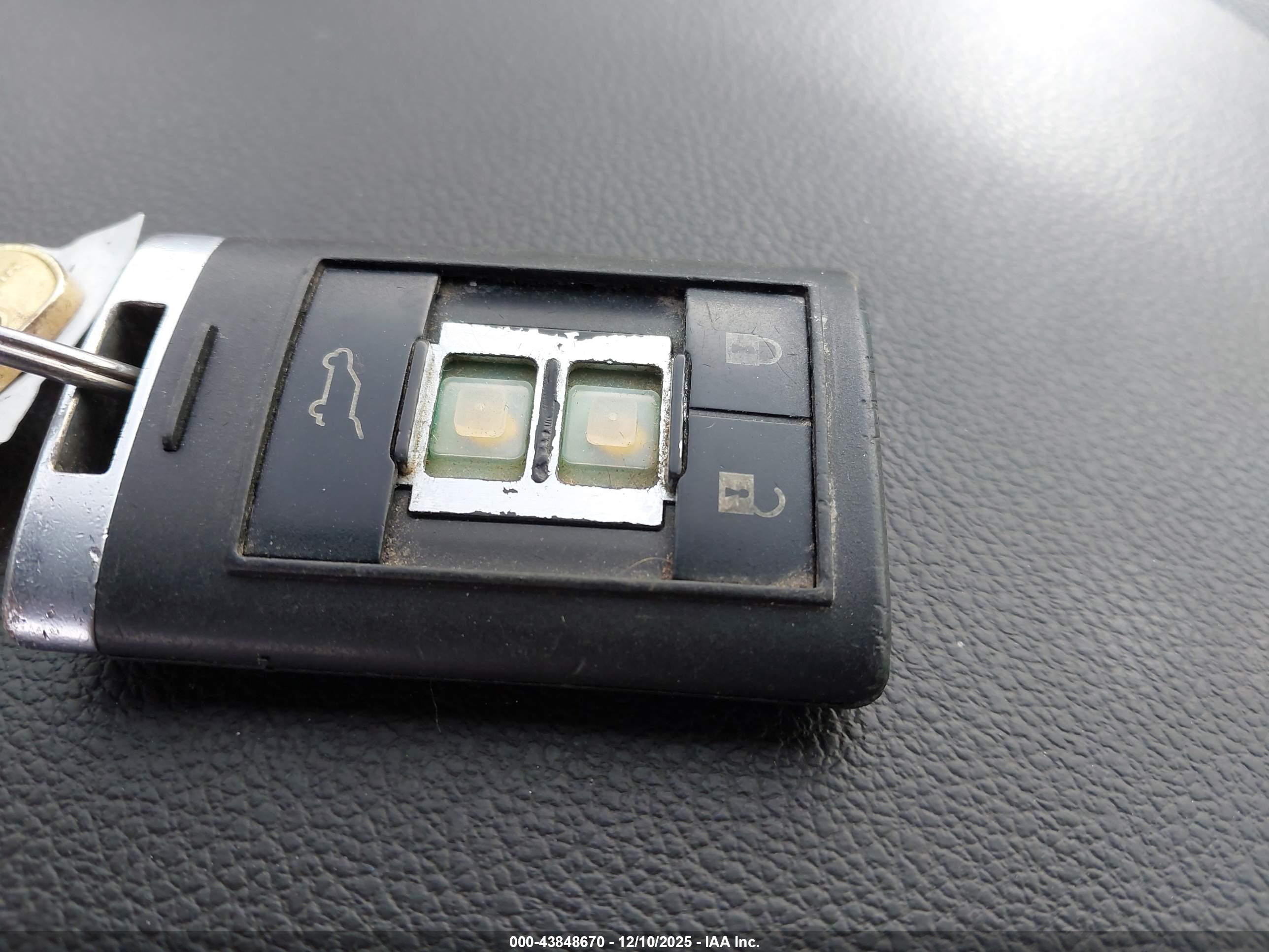 CADILLAC SRX image 11