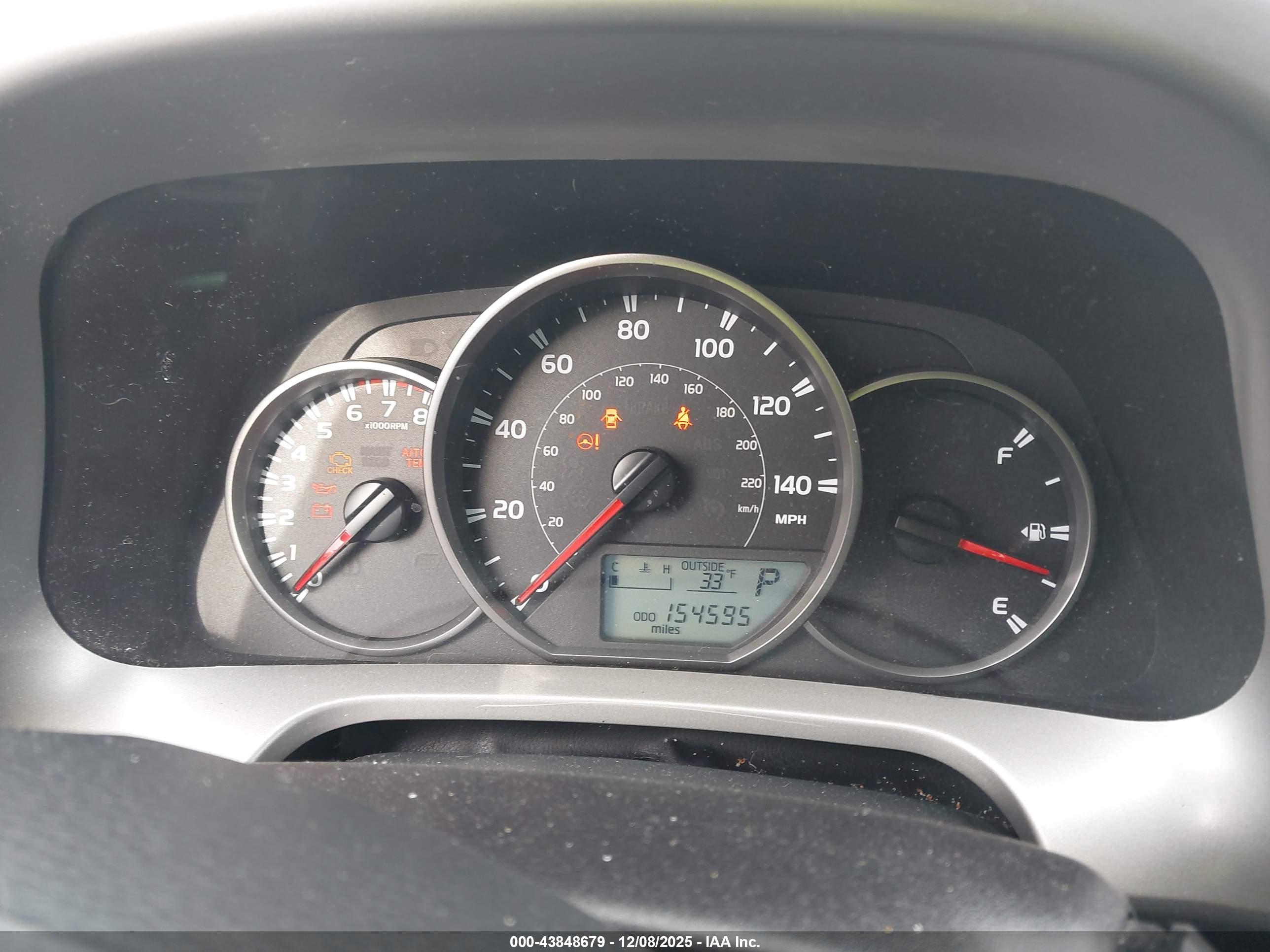 TOYOTA RAV4 image 7
