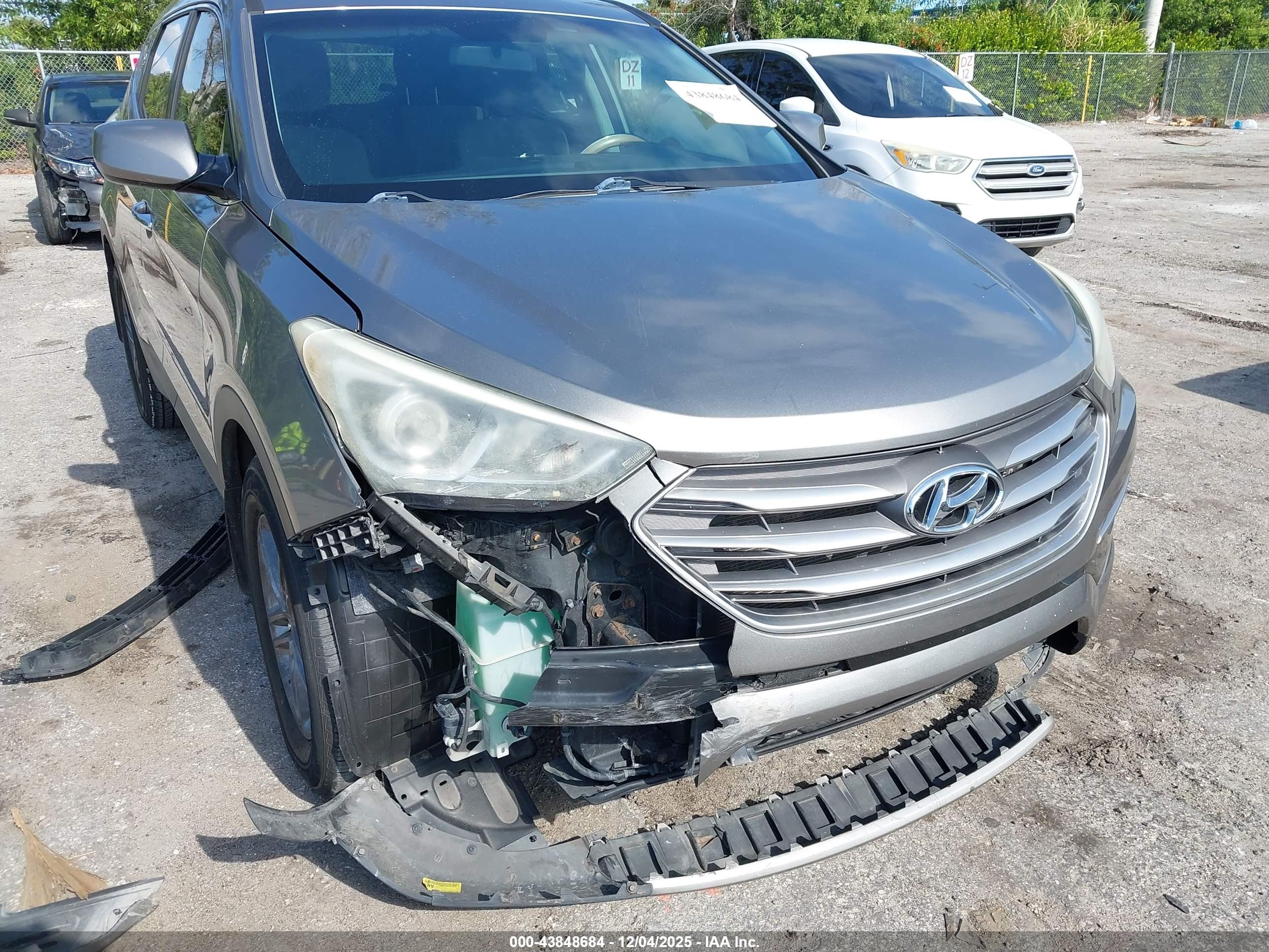 HYUNDAI SANTA image 6