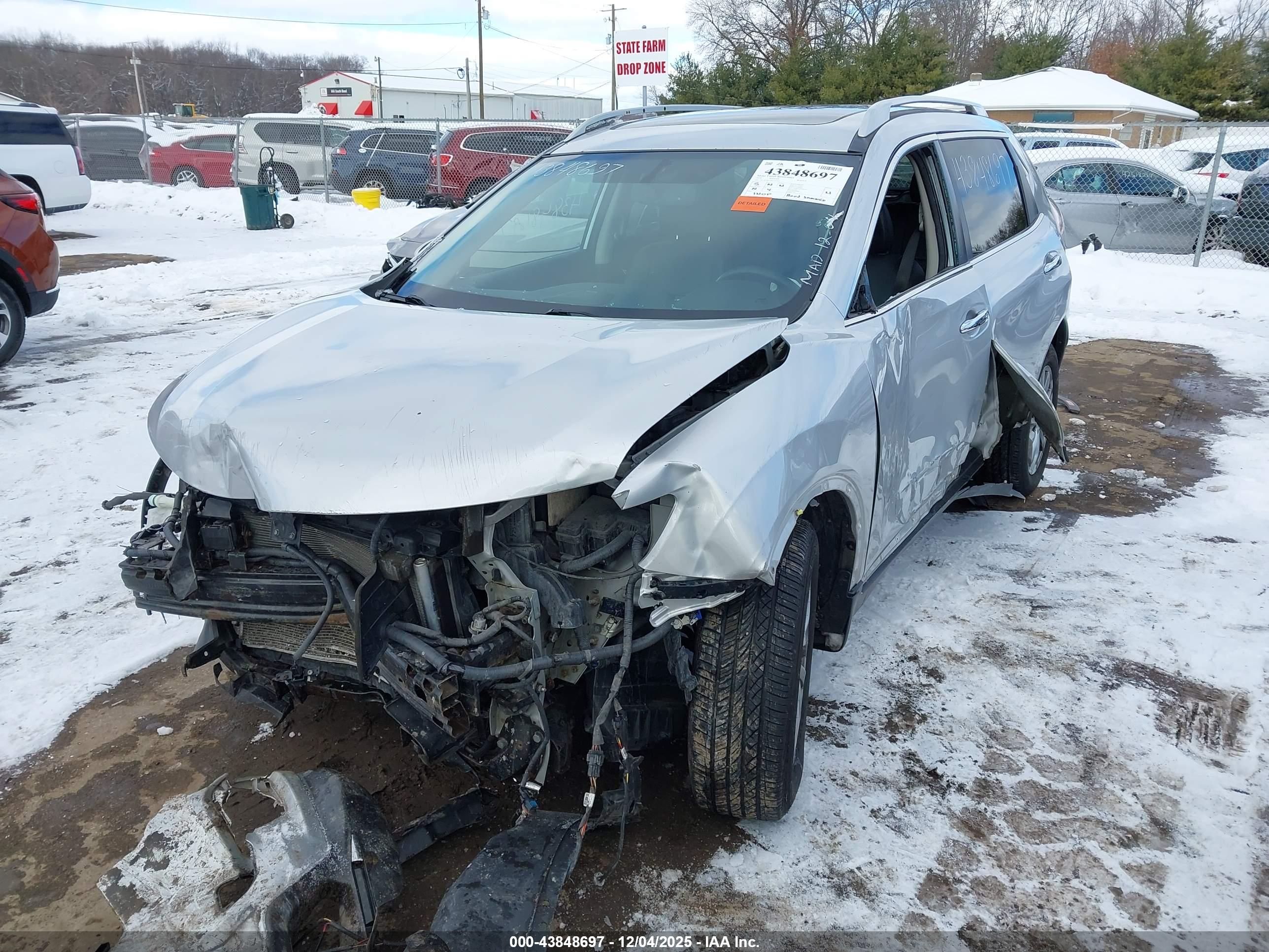 NISSAN ROGUE image 6