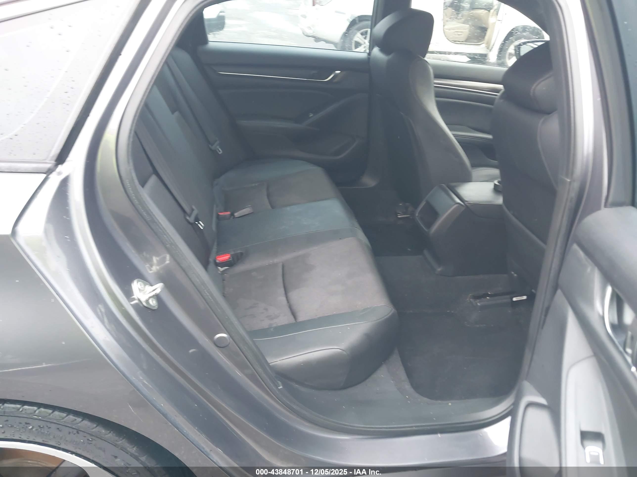 HONDA ACCORD image 8