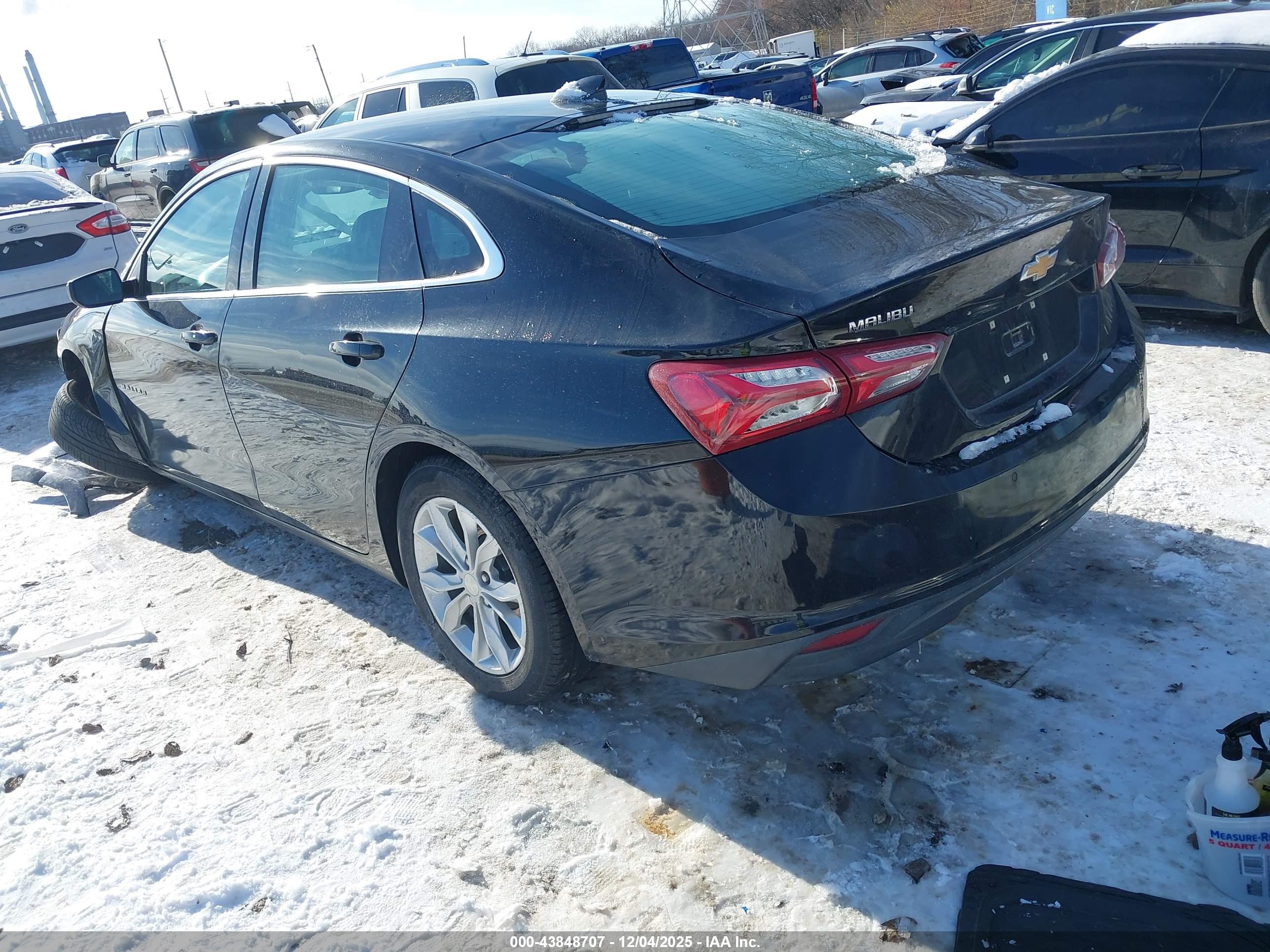 CHEVROLET MALIBU image 3