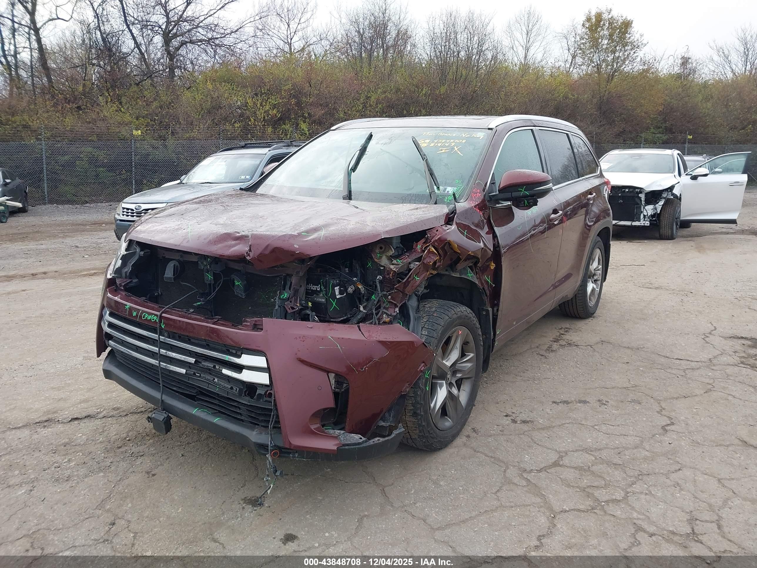 TOYOTA HIGHLANDER image 6