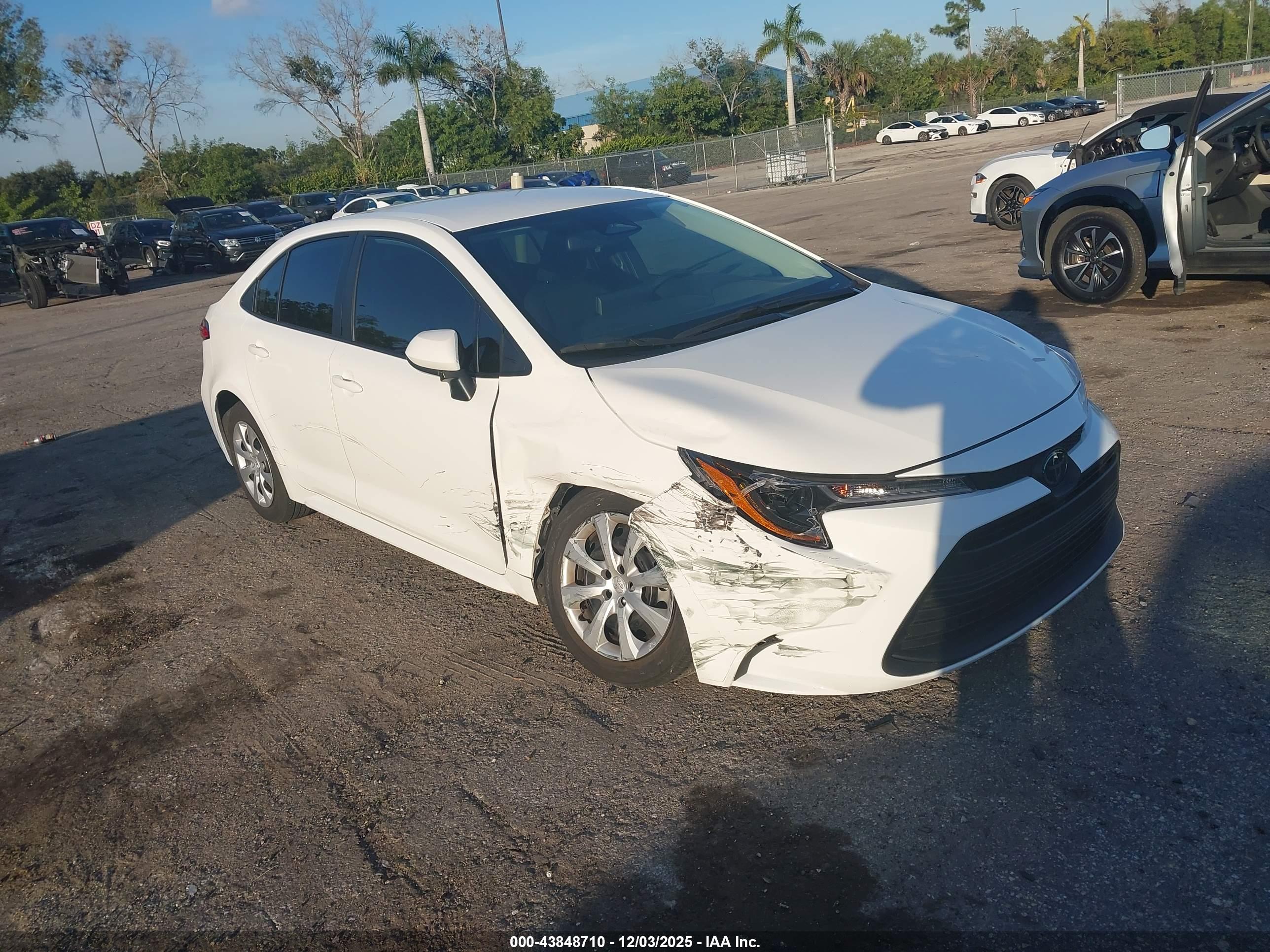 TOYOTA COROLLA image 6
