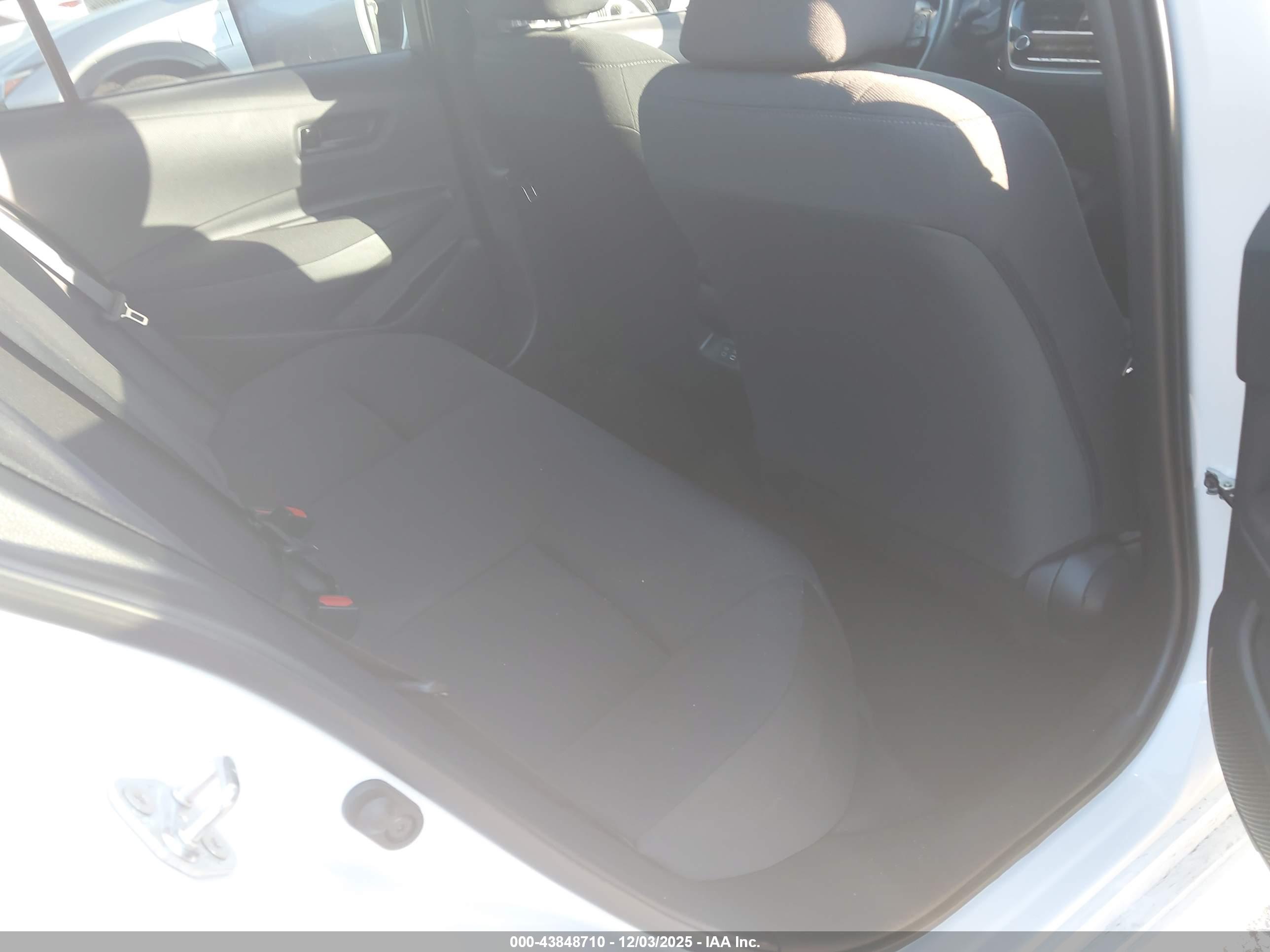 TOYOTA COROLLA image 8