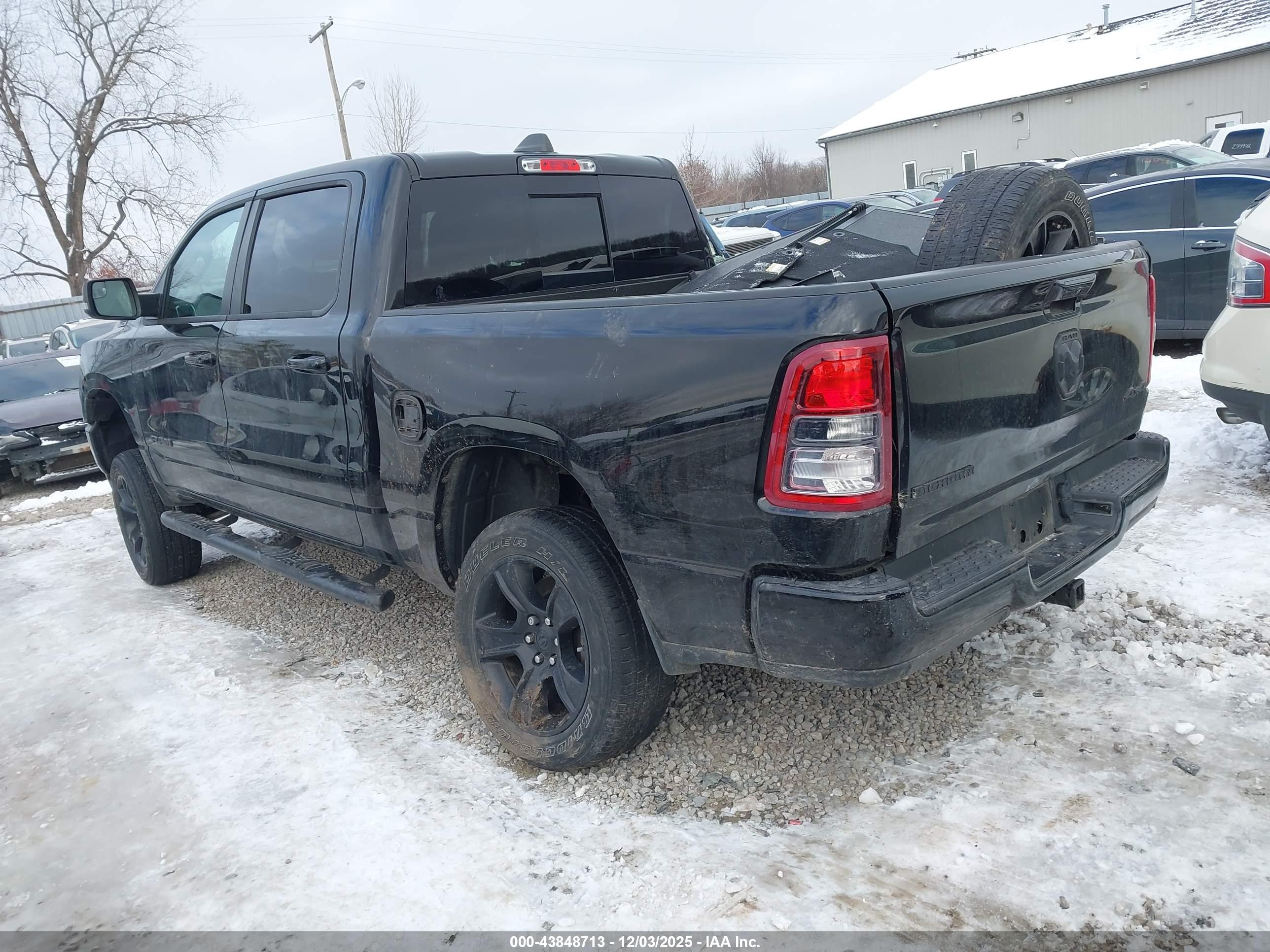RAM 1500 image 3