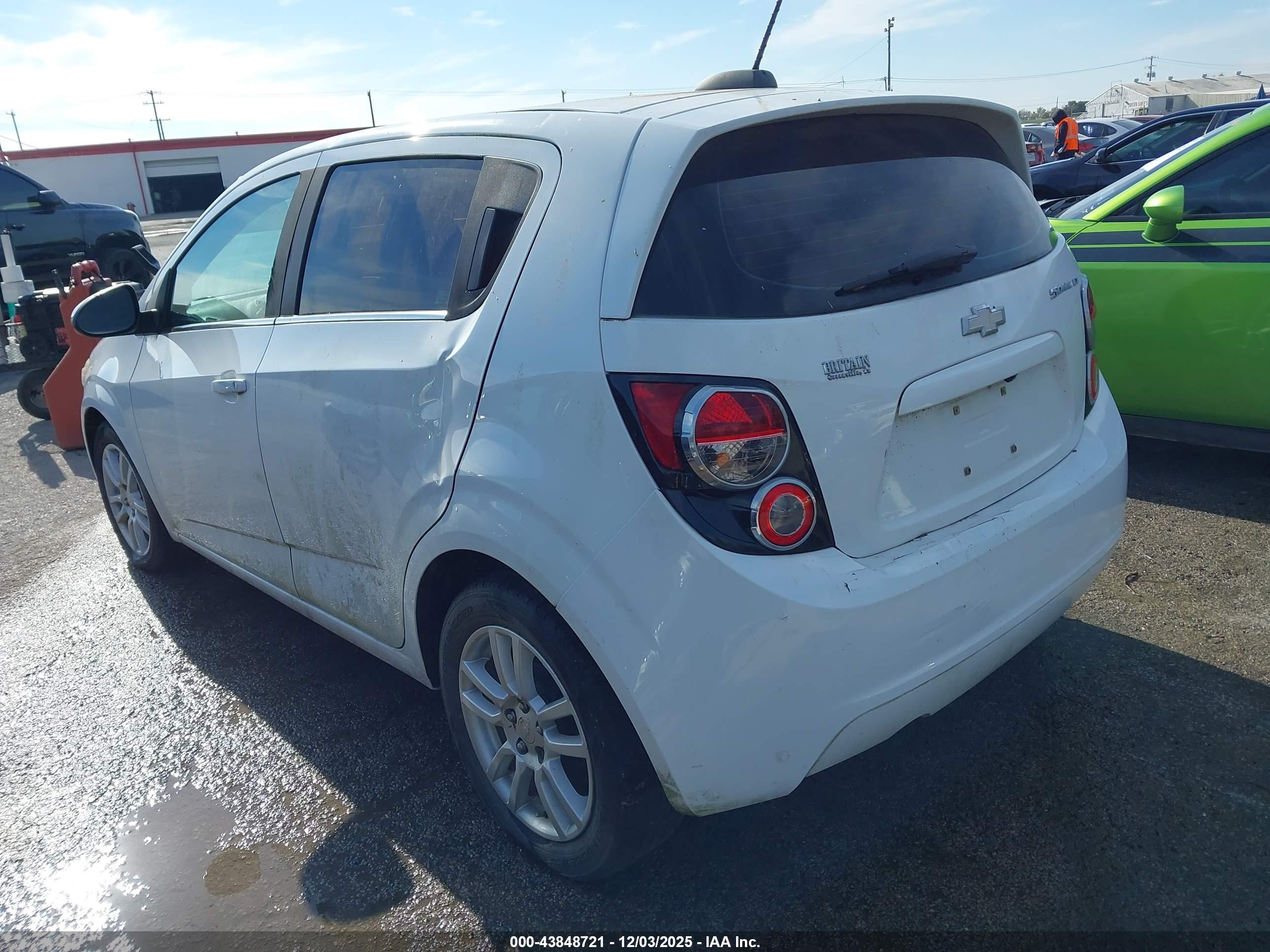 CHEVROLET SONIC image 3