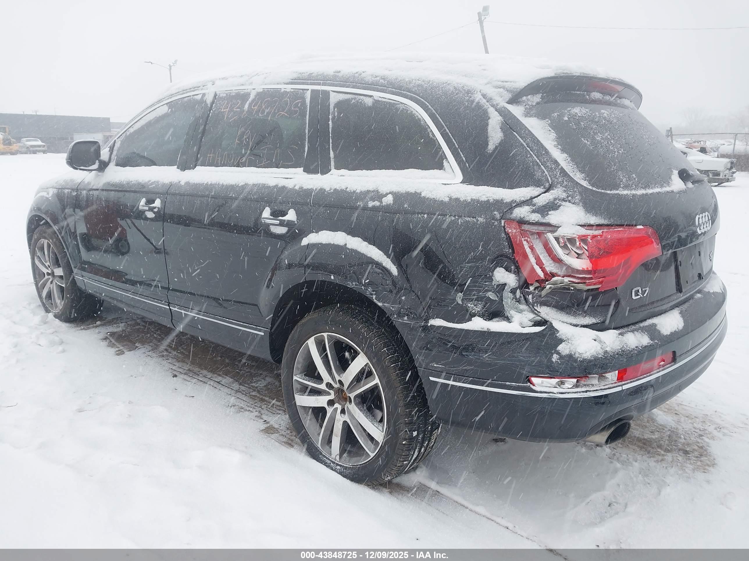AUDI Q7 image 3