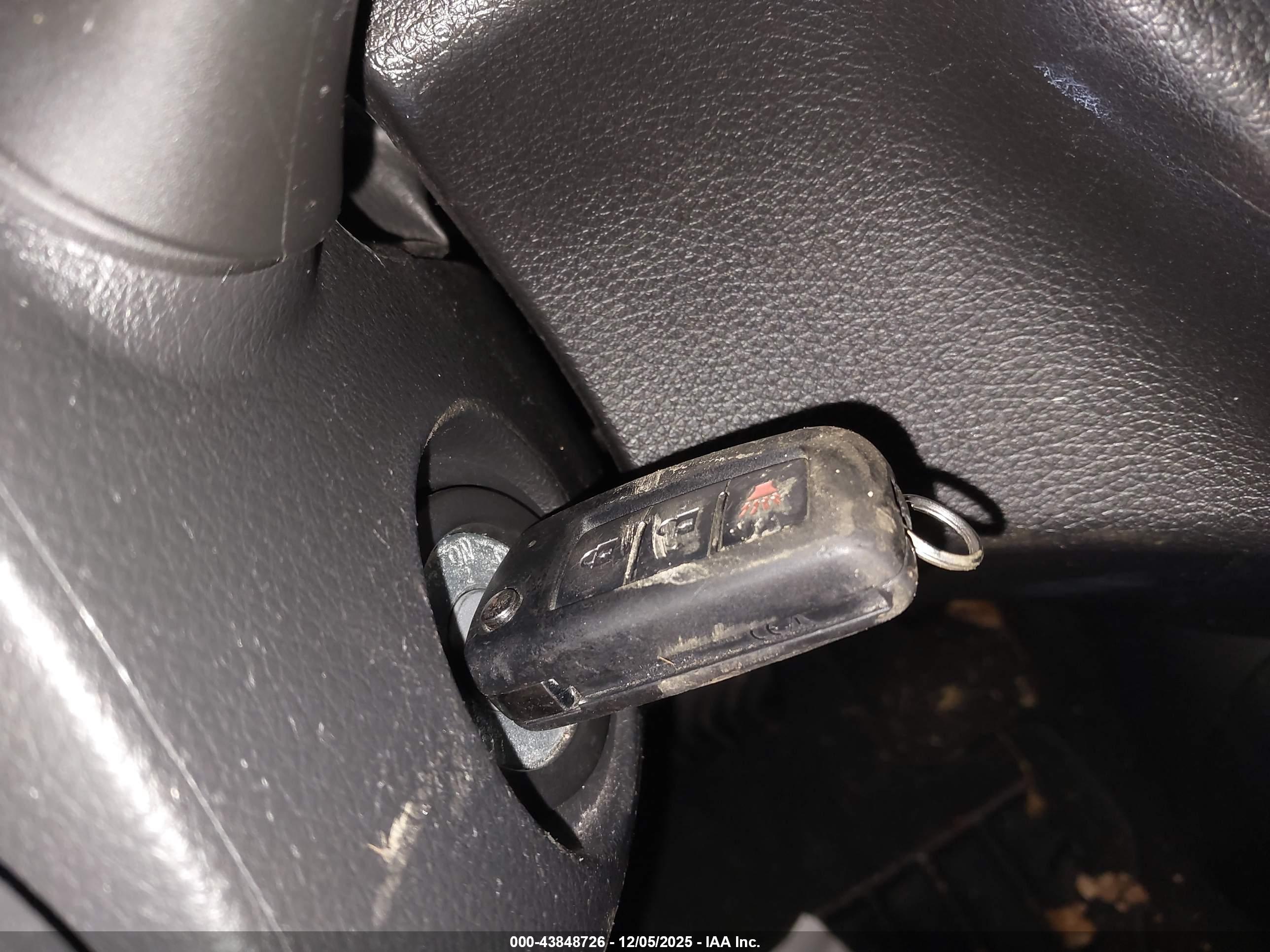 NISSAN ROGUE image 11