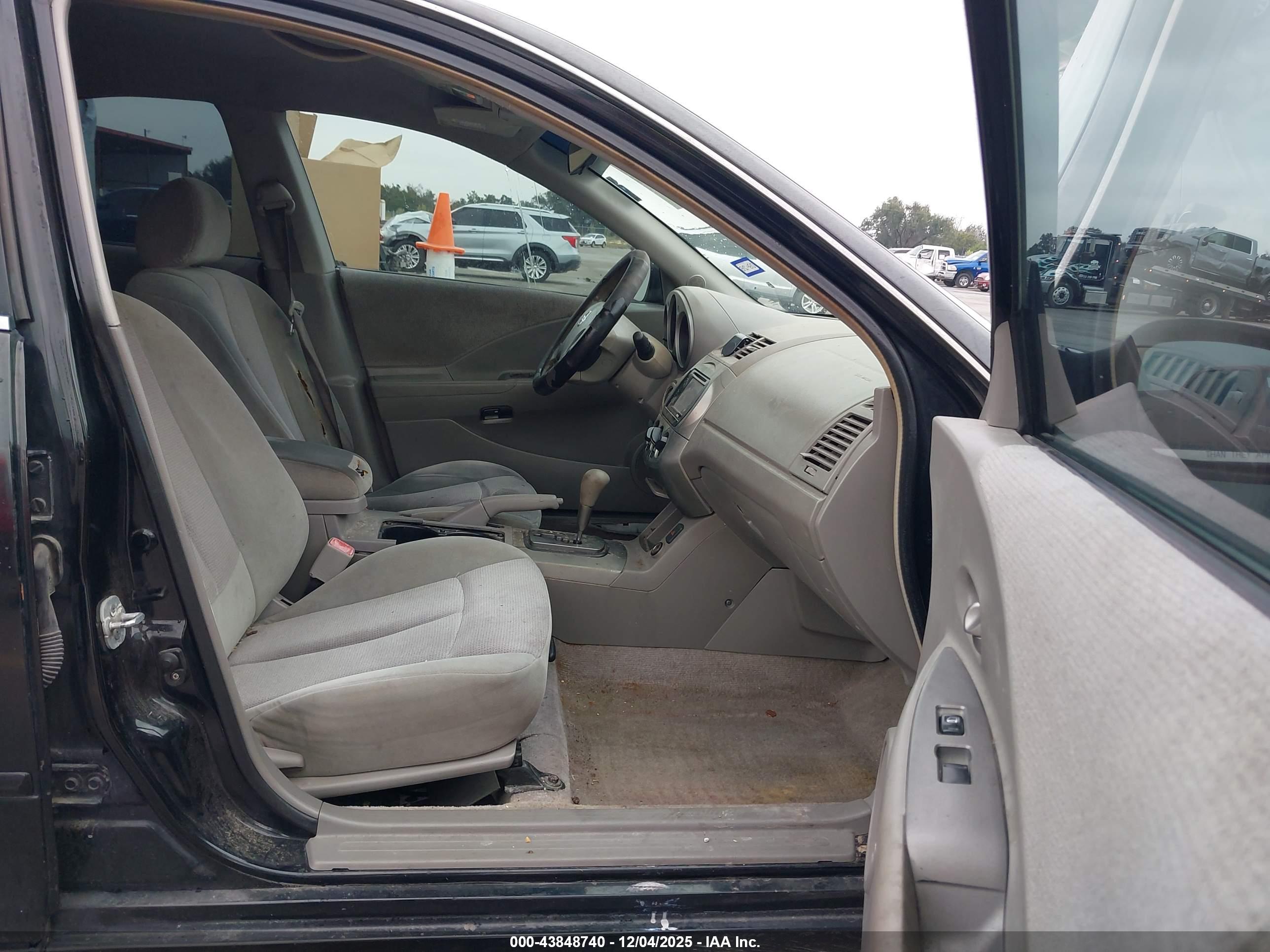 NISSAN ALTIMA image 5