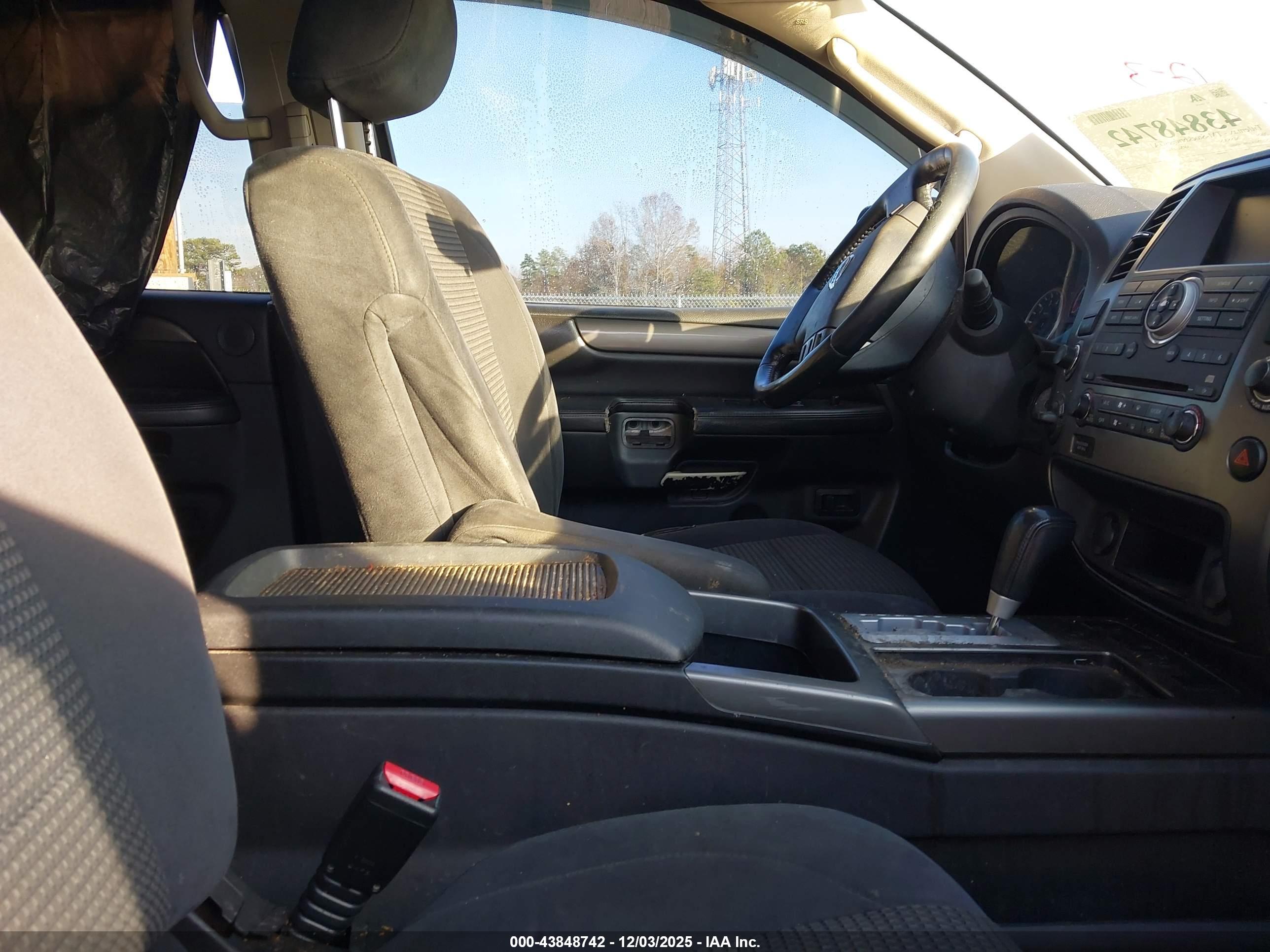 NISSAN ARMADA image 5