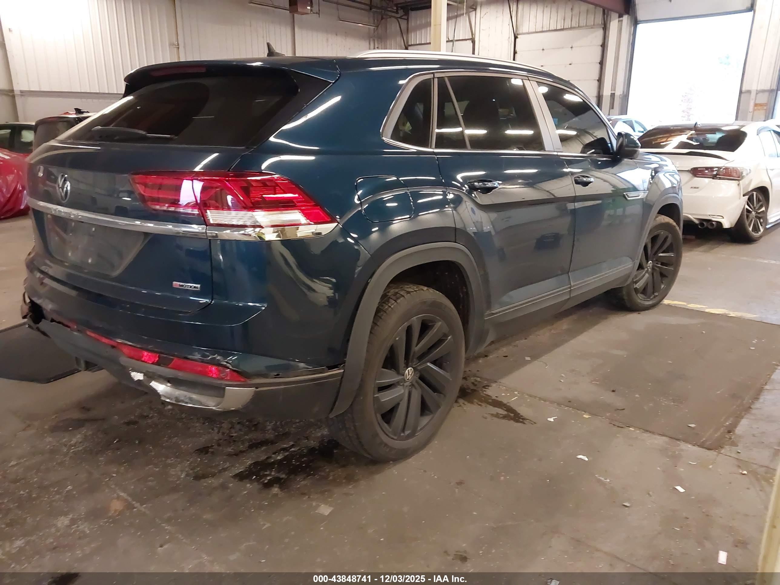 VOLKSWAGEN ATLAS image 4