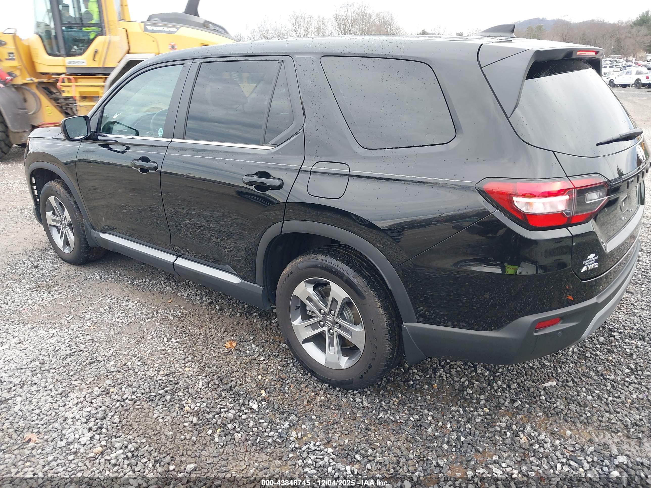 HONDA PILOT image 3