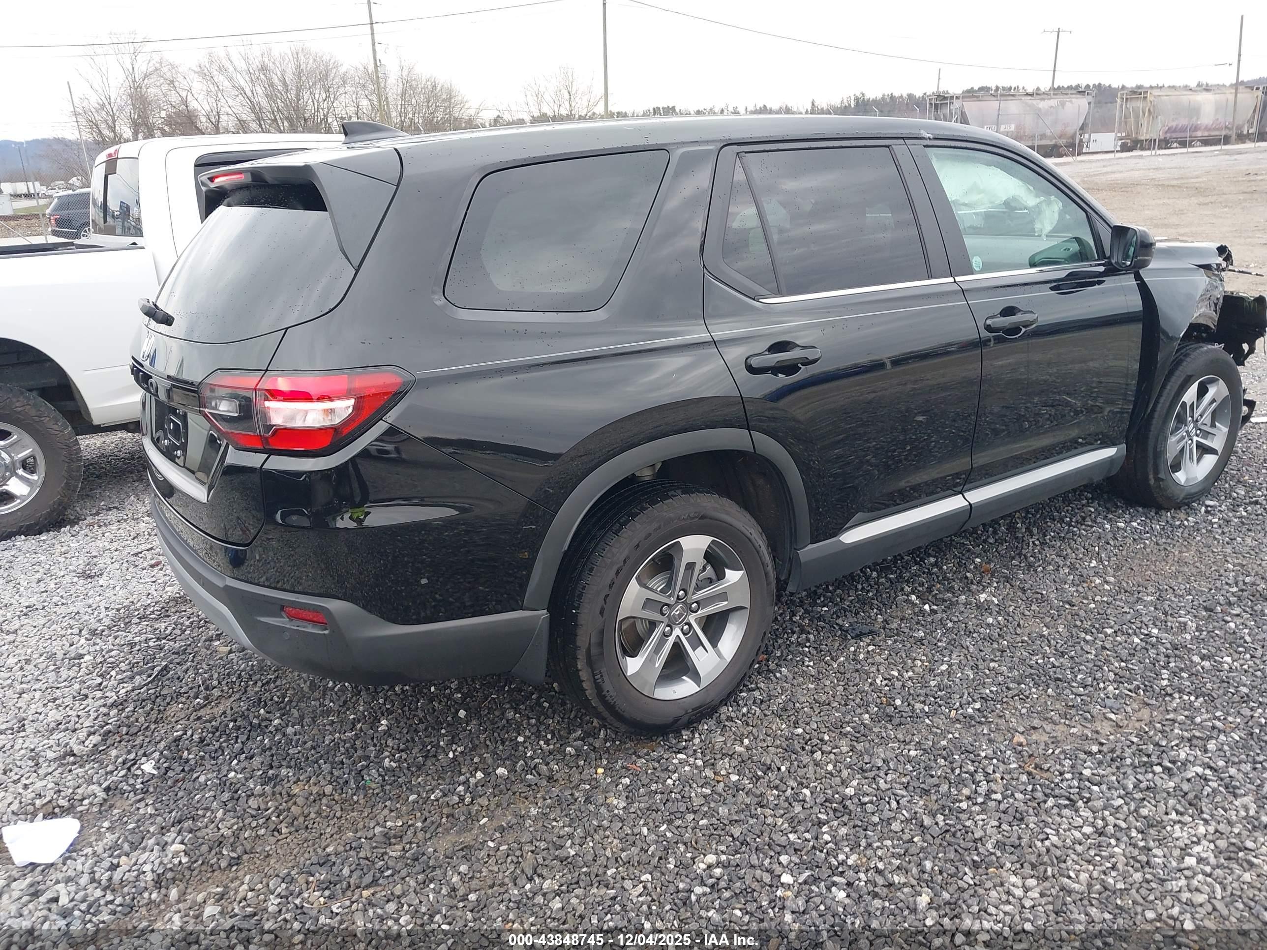 HONDA PILOT image 4