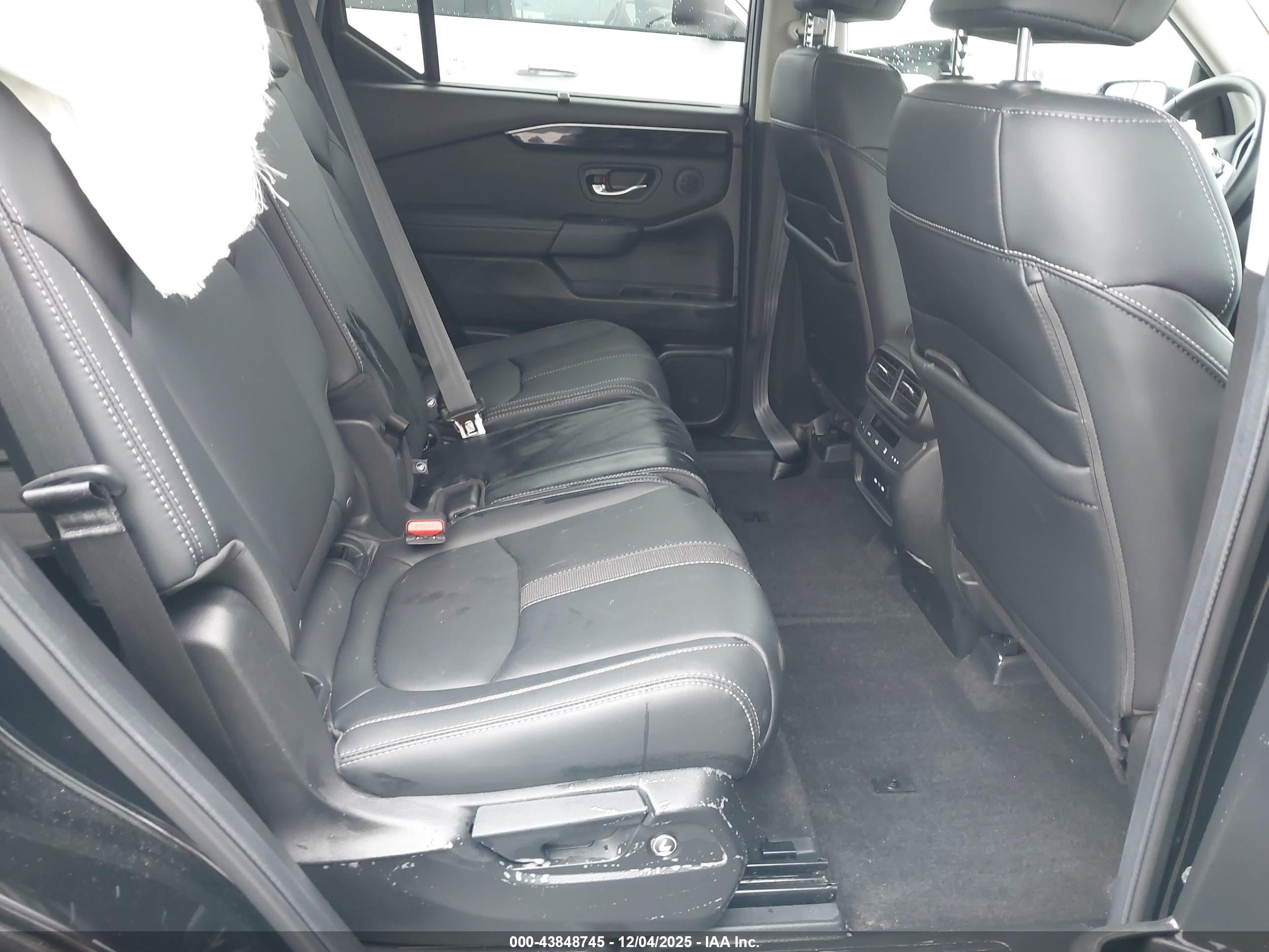 HONDA PILOT image 8