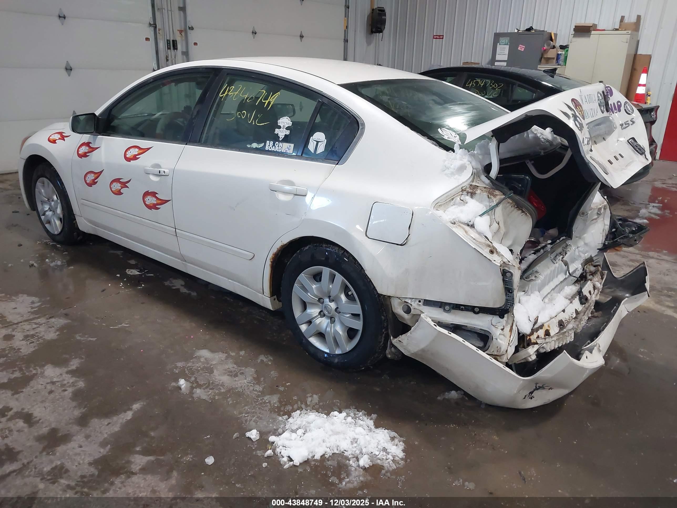 NISSAN ALTIMA image 3