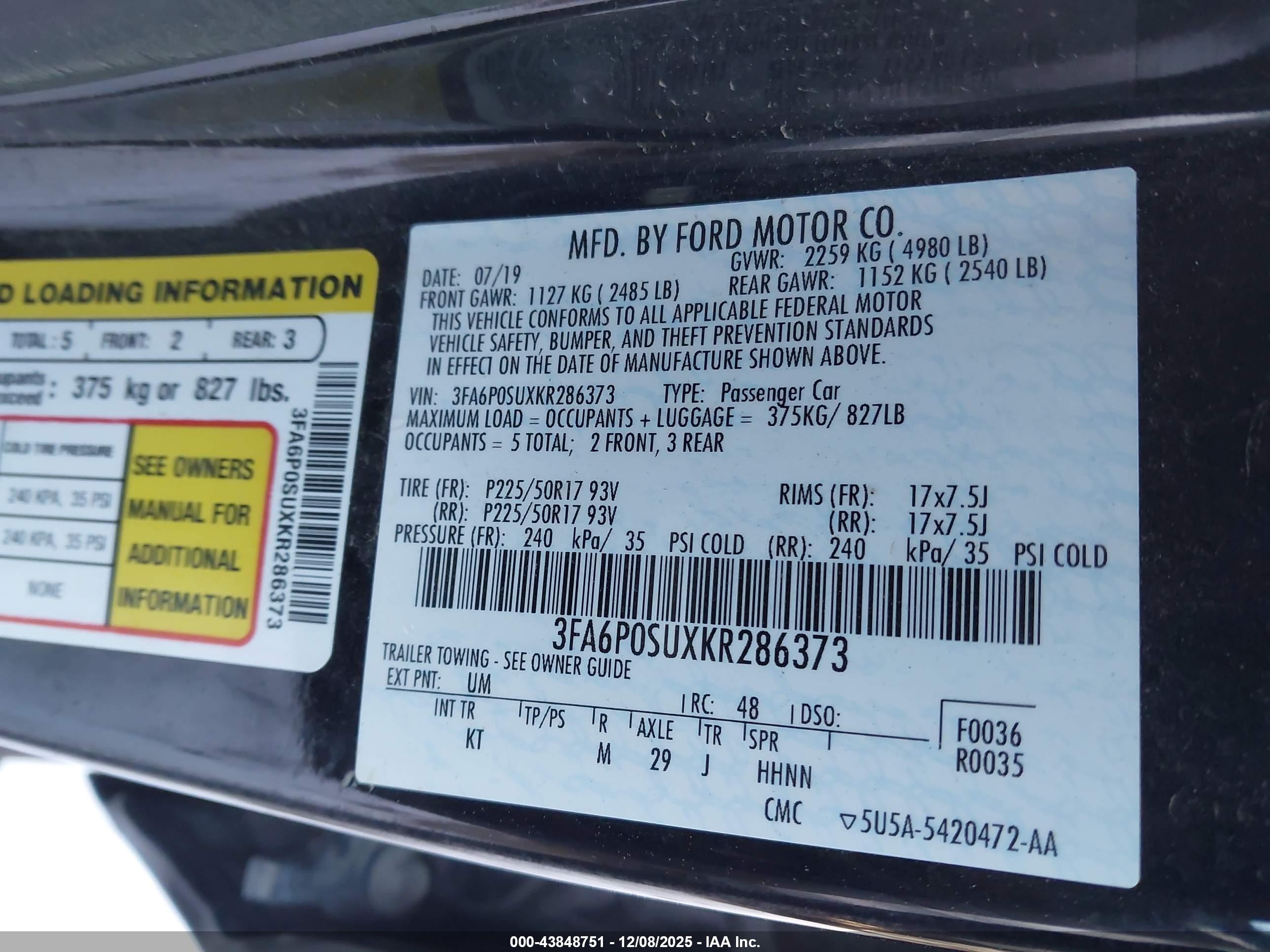 FORD FUSION image 9