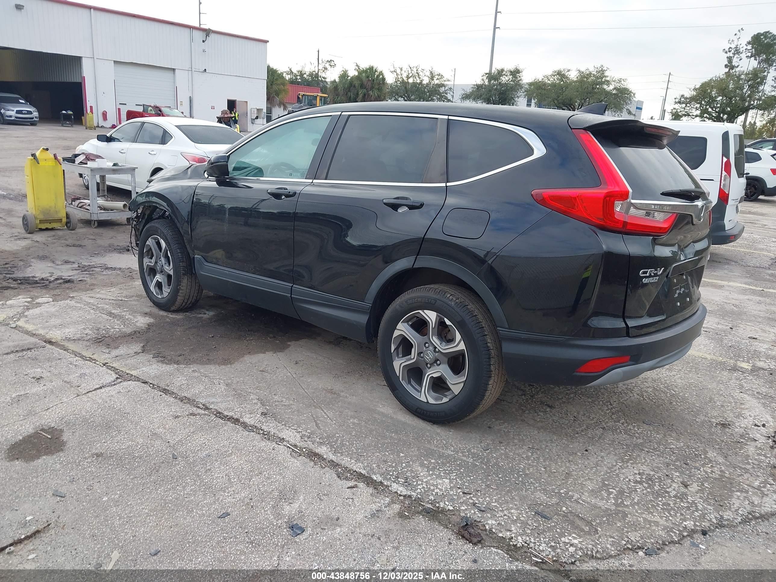 HONDA CR-V image 3