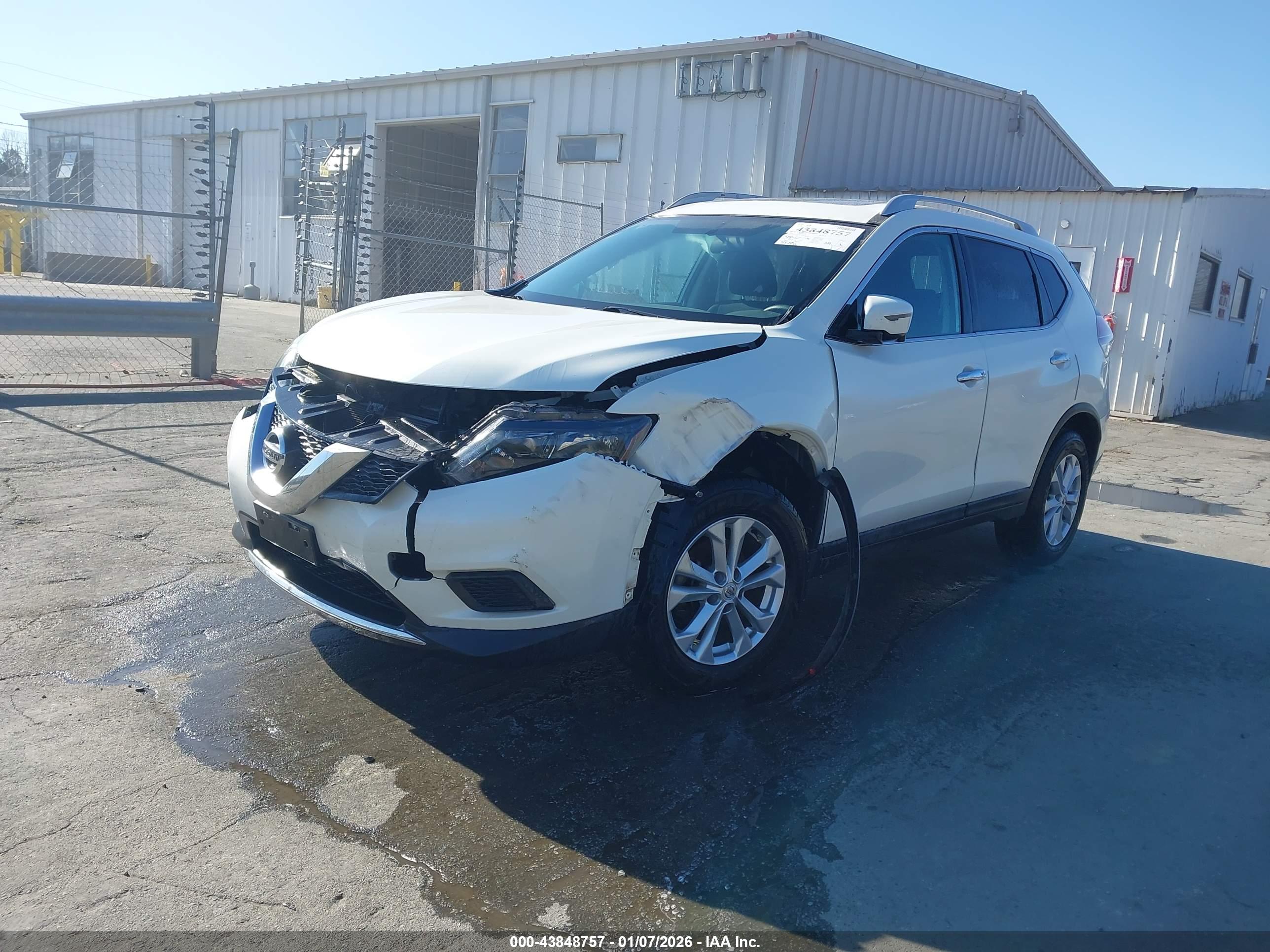 NISSAN ROGUE image 2