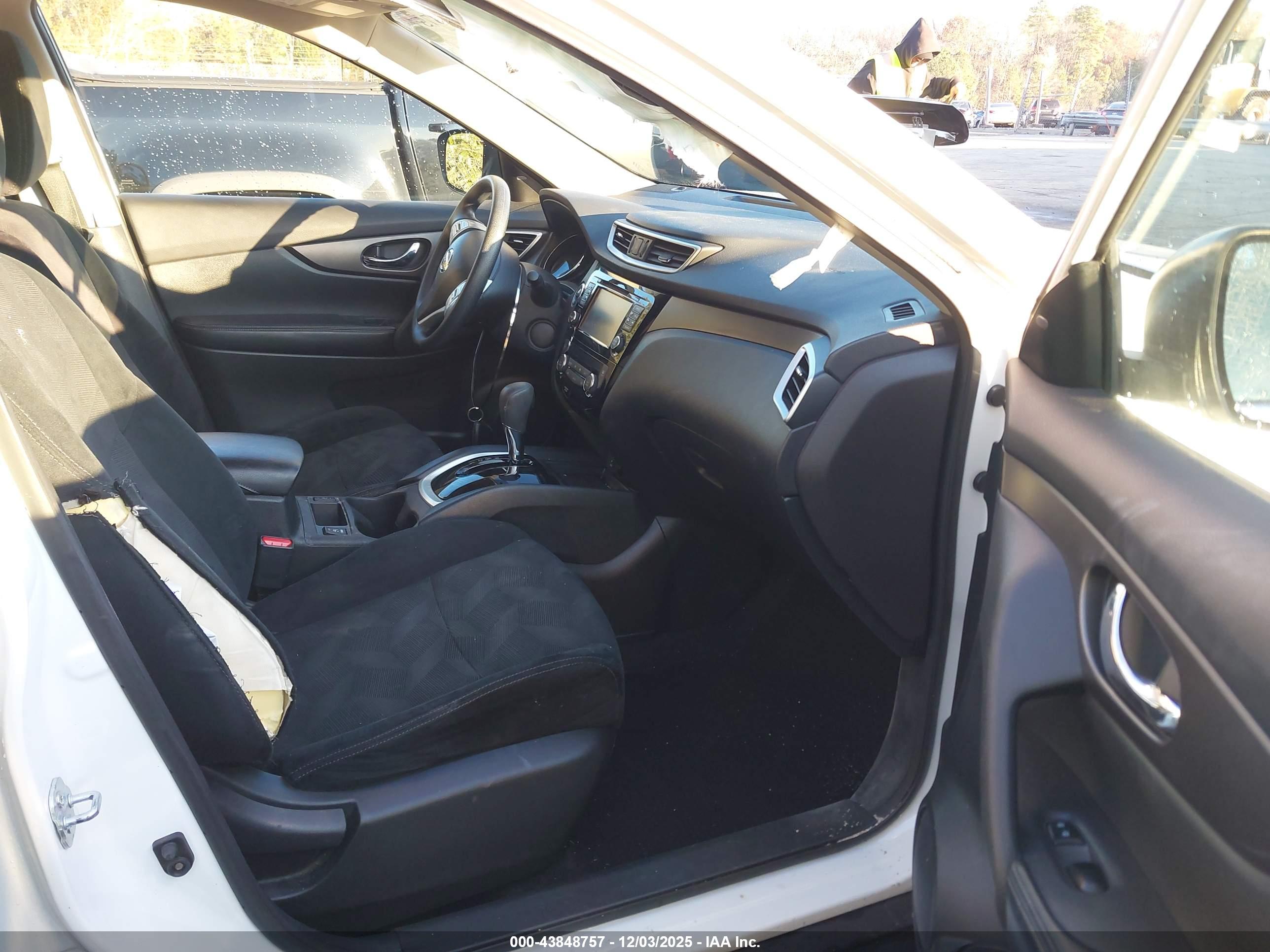 NISSAN ROGUE image 5