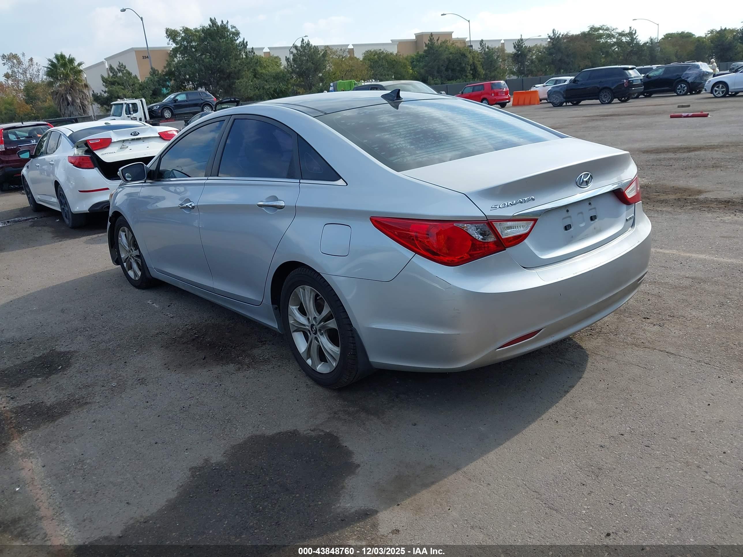 HYUNDAI SONATA image 3