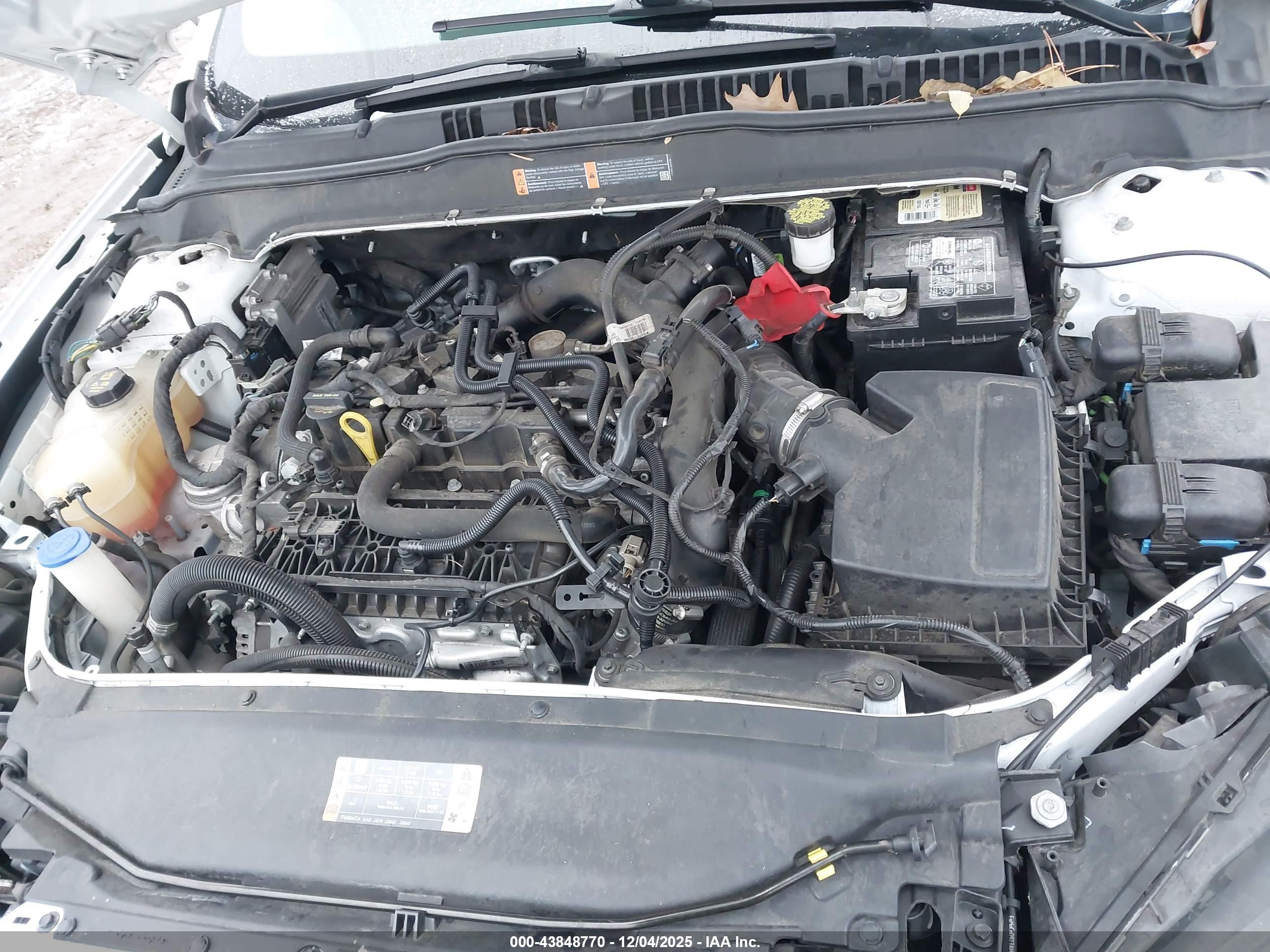FORD FUSION image 10