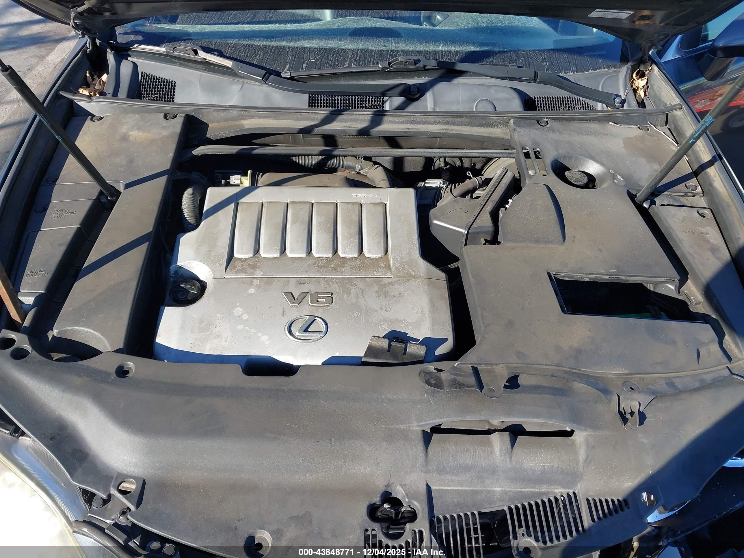 LEXUS ES image 10