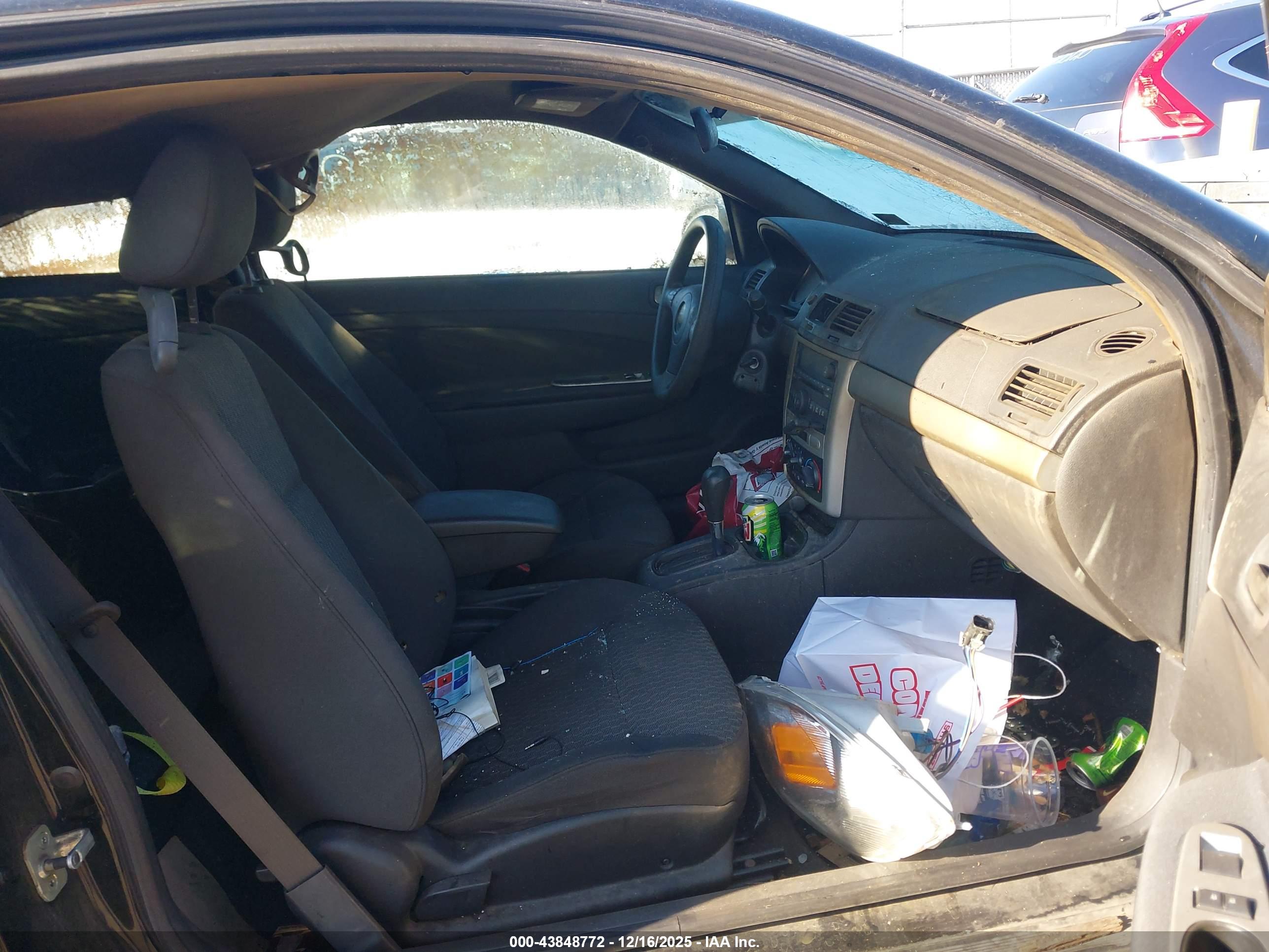 CHEVROLET COBALT image 5