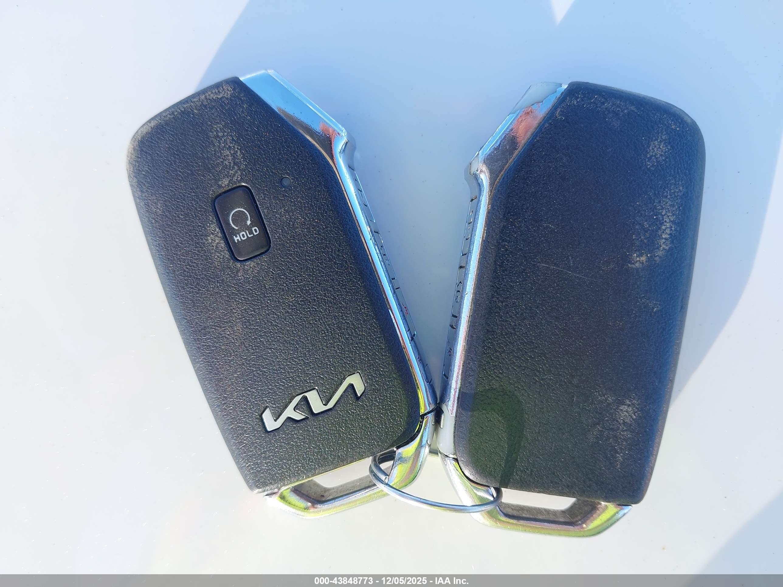 KIA K5 image 11