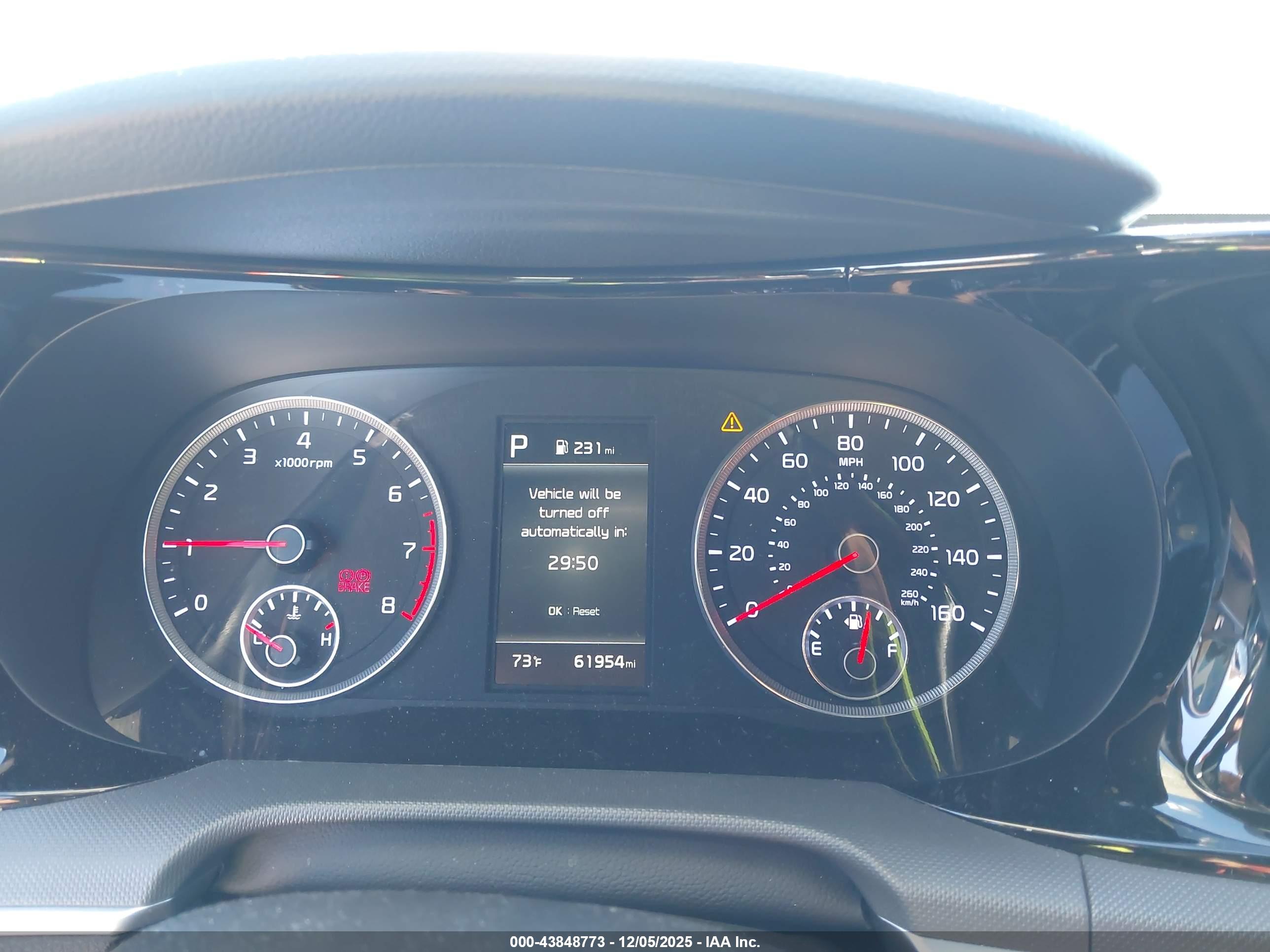 KIA K5 image 7