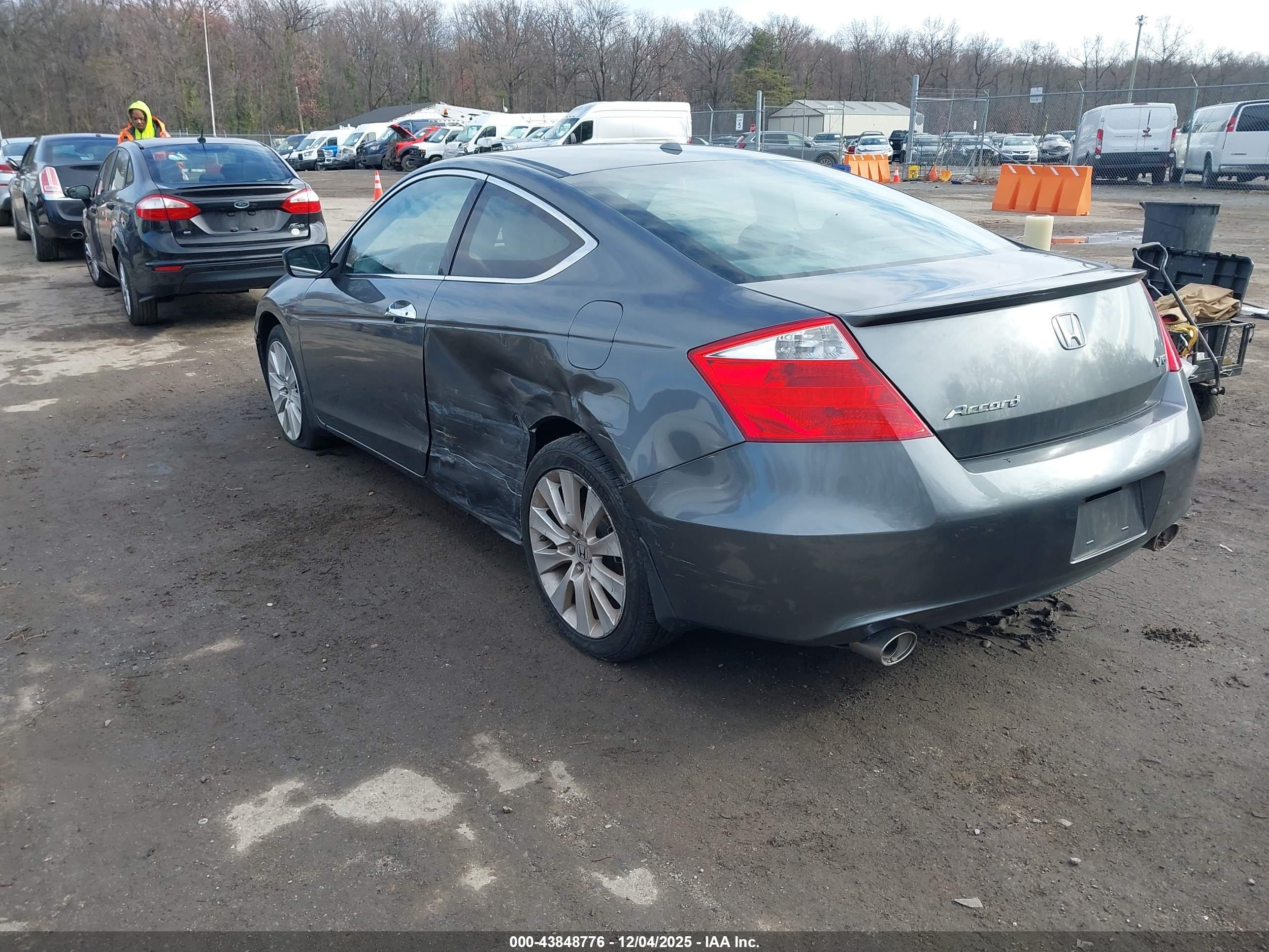 HONDA ACCORD image 3