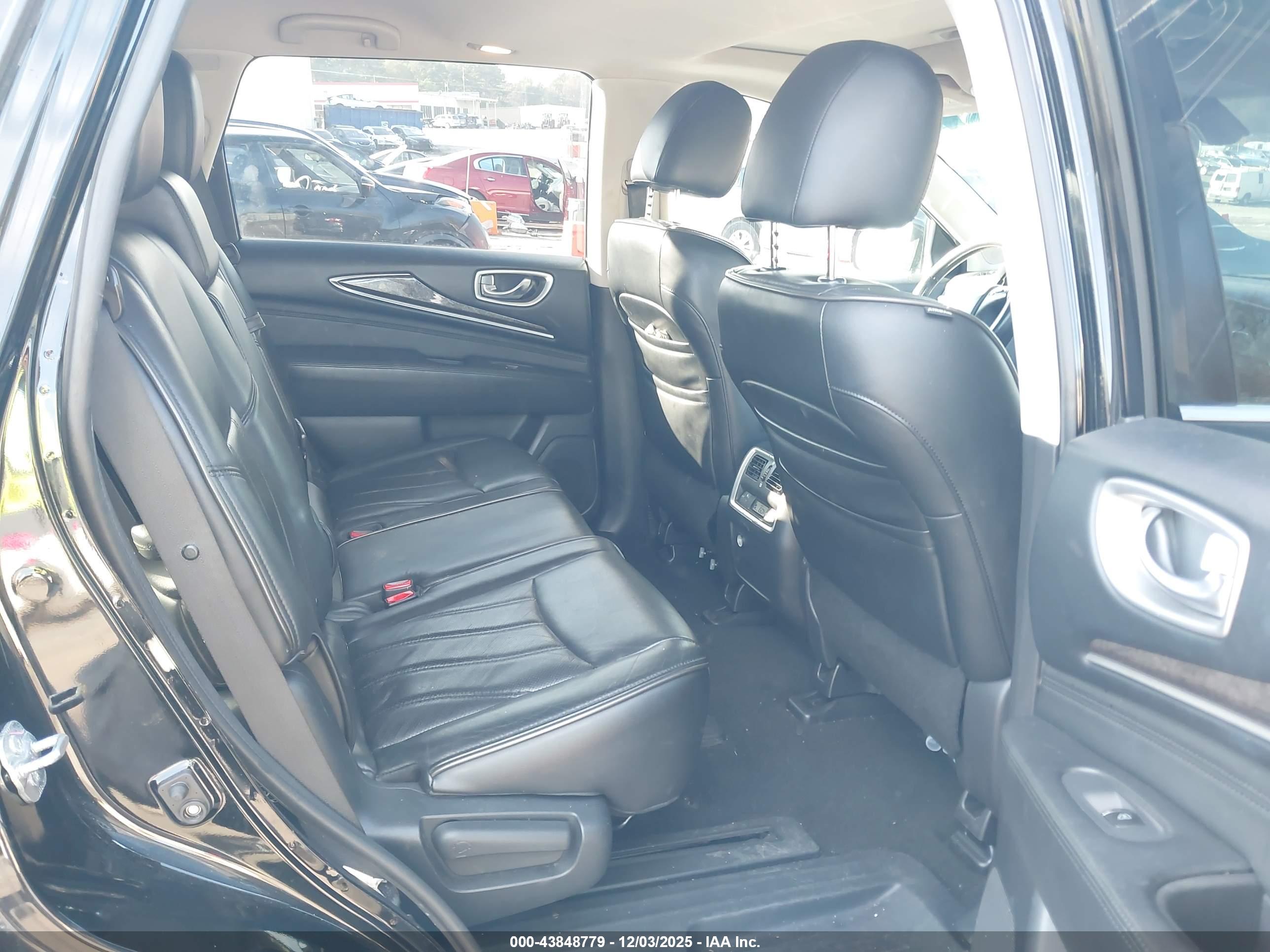 INFINITI QX60 image 8