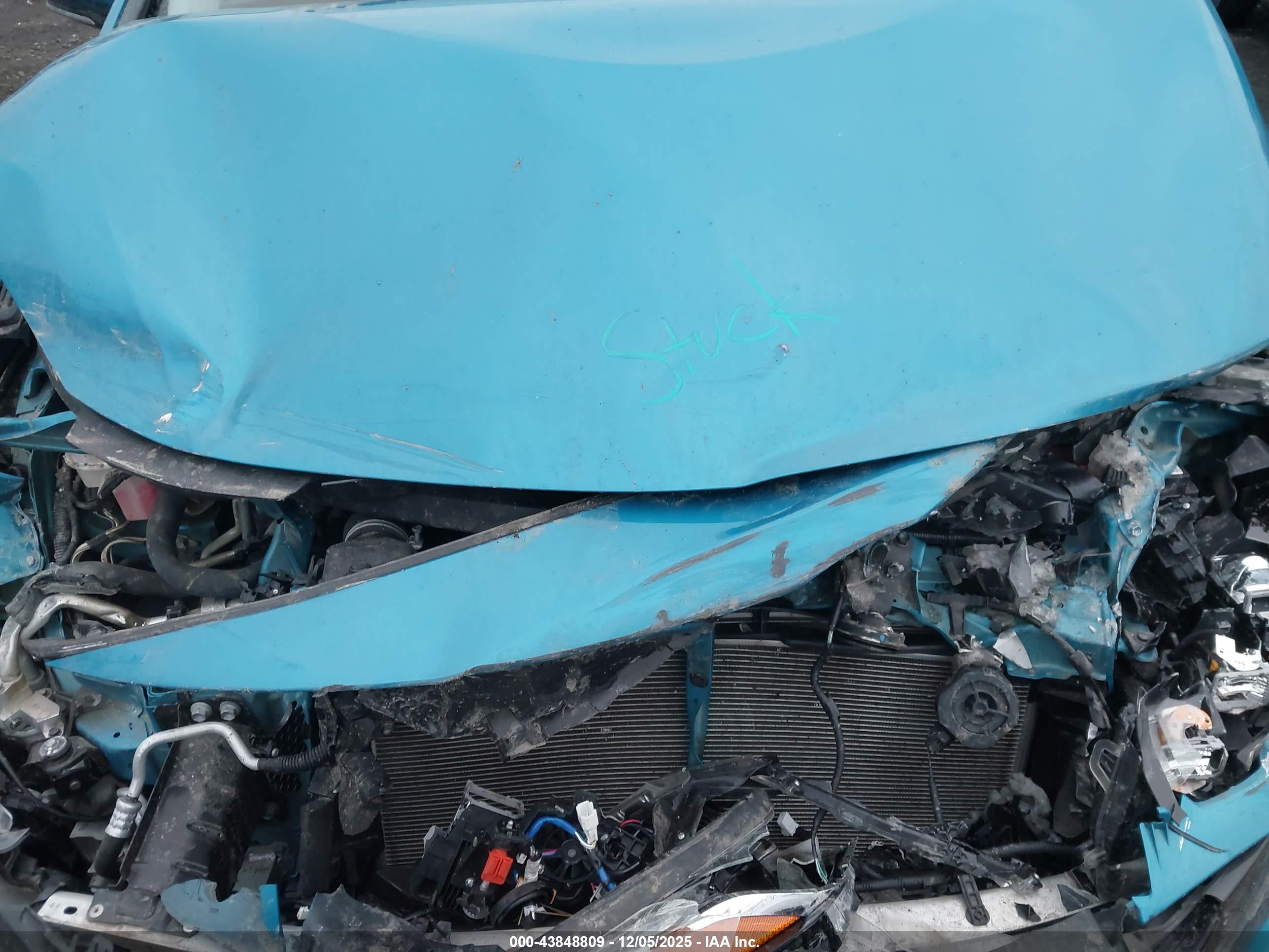 TOYOTA PRIUS image 10