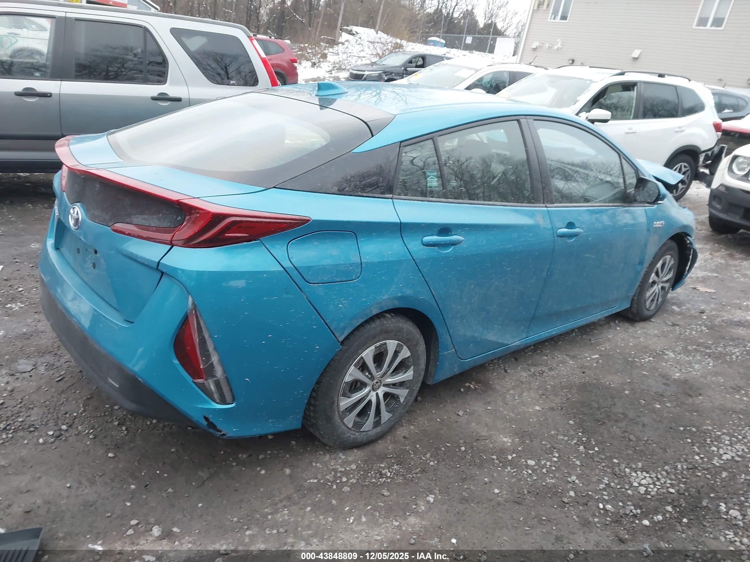 TOYOTA PRIUS image 4