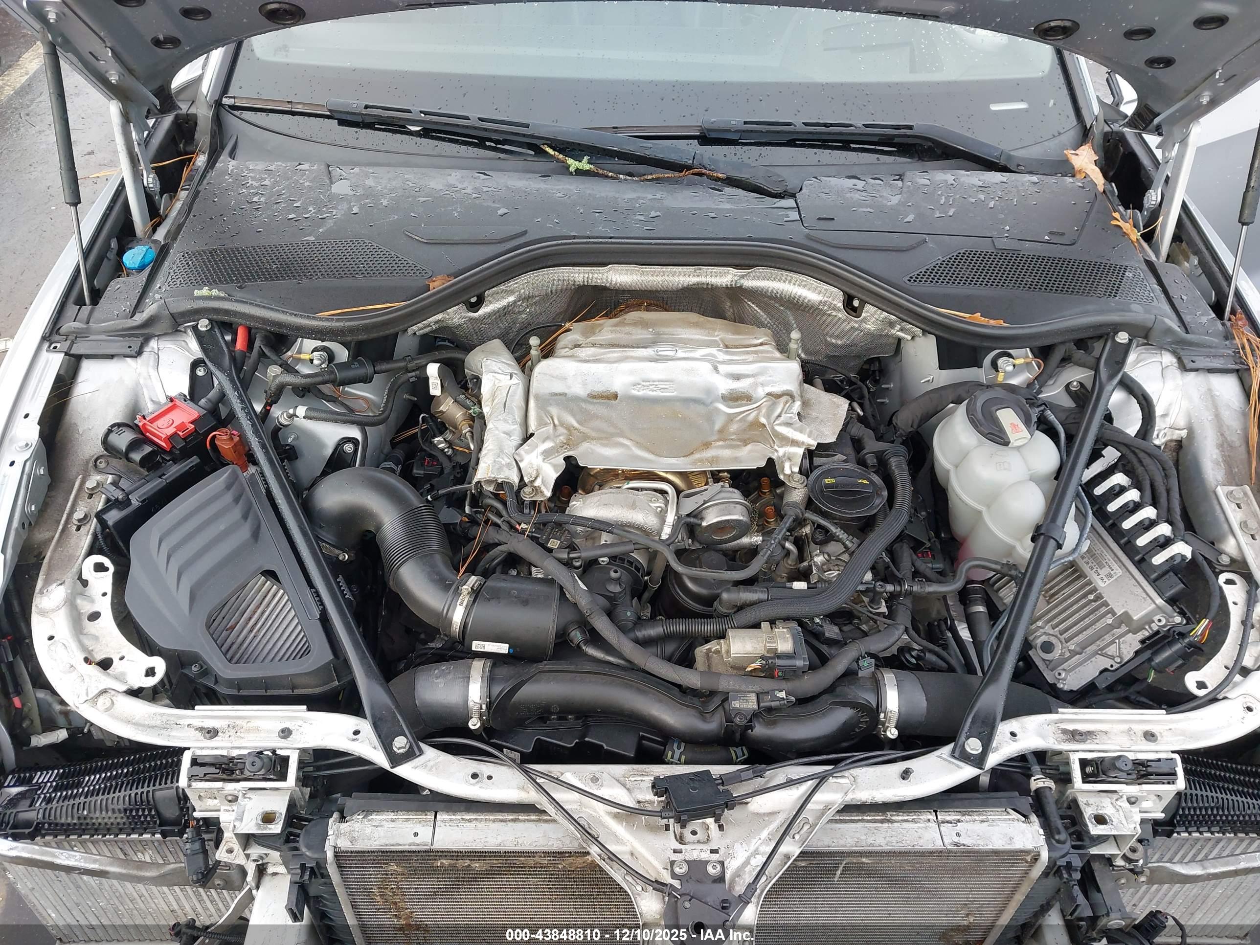 AUDI A8 image 10