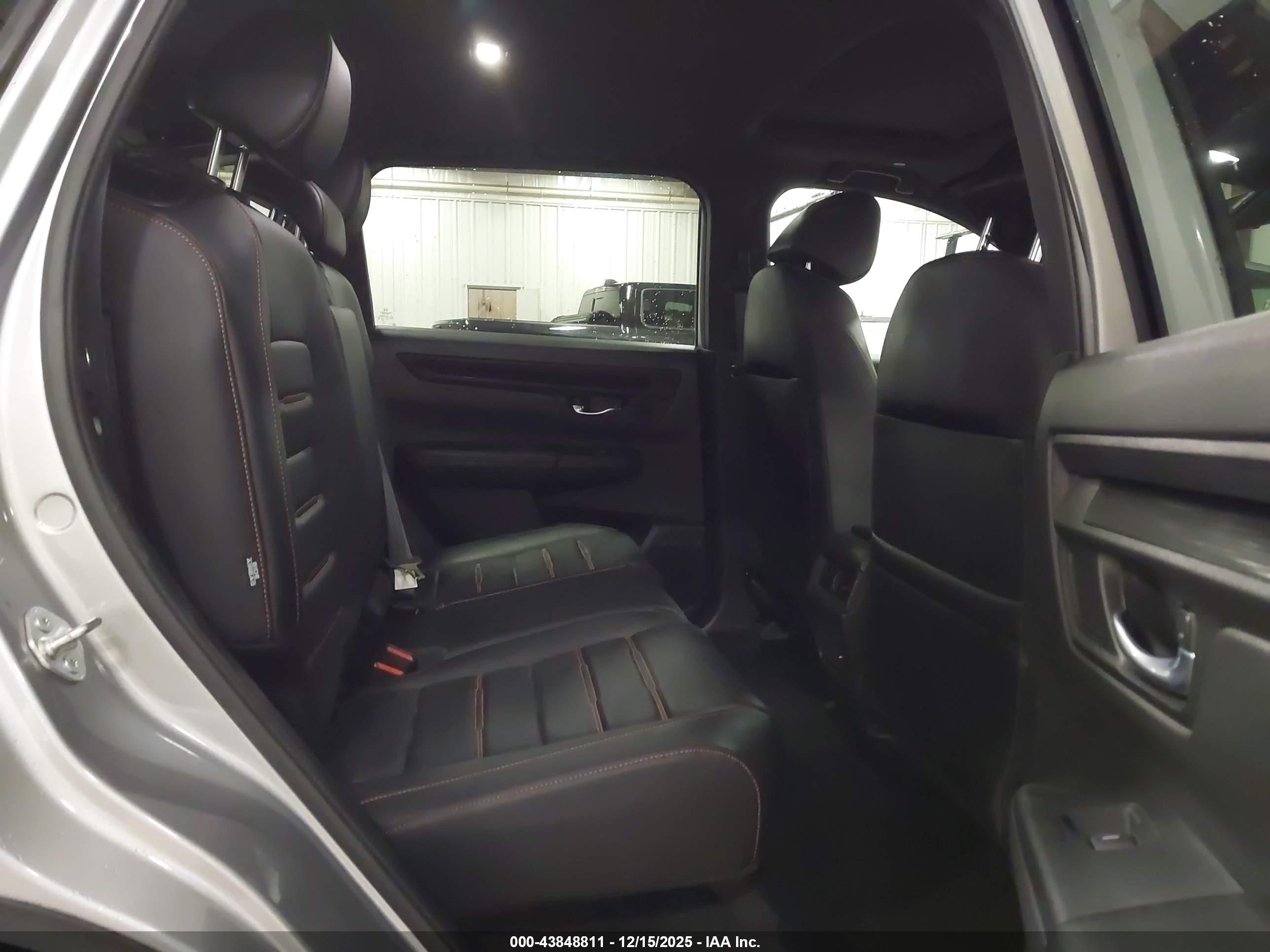 HONDA CR-V image 8